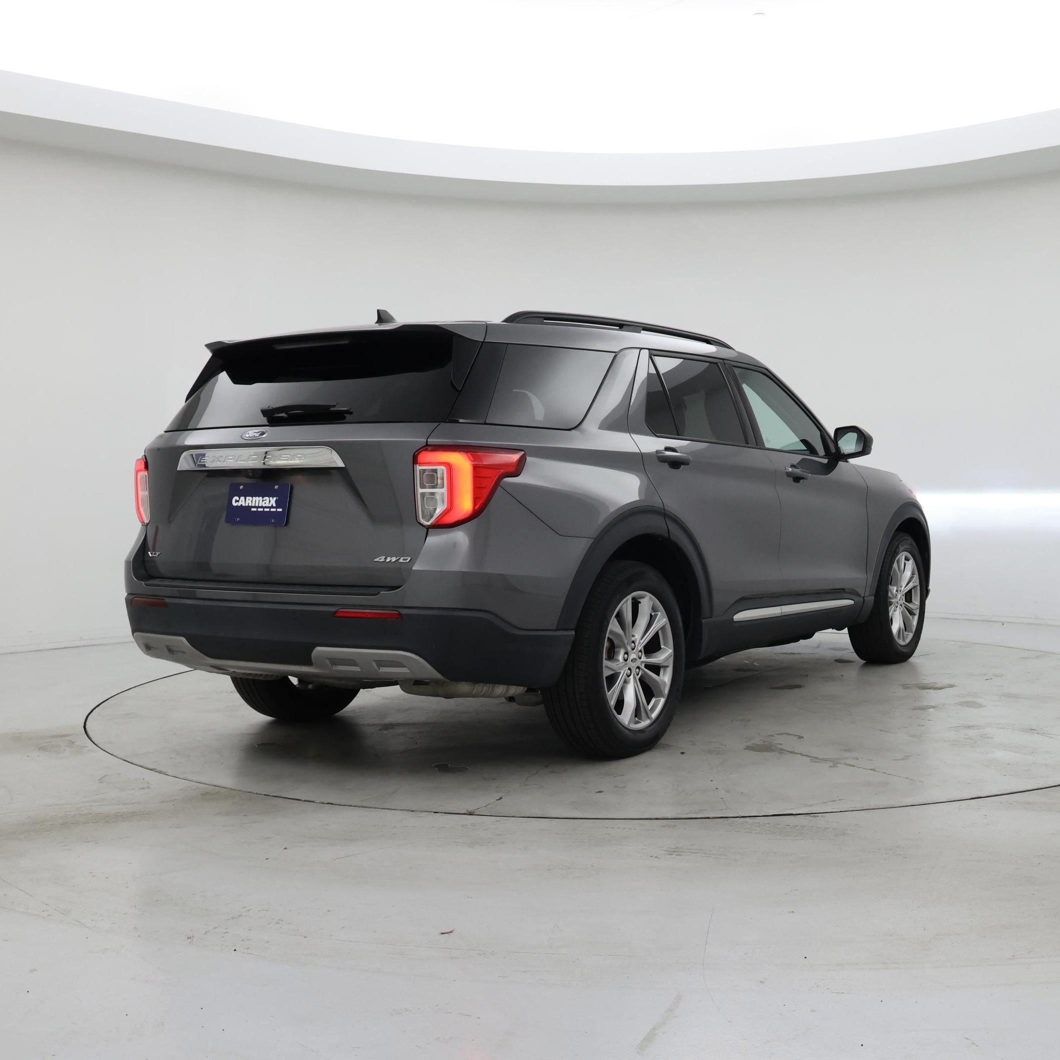 Thumbnail: 2021 Ford Explorer - 8