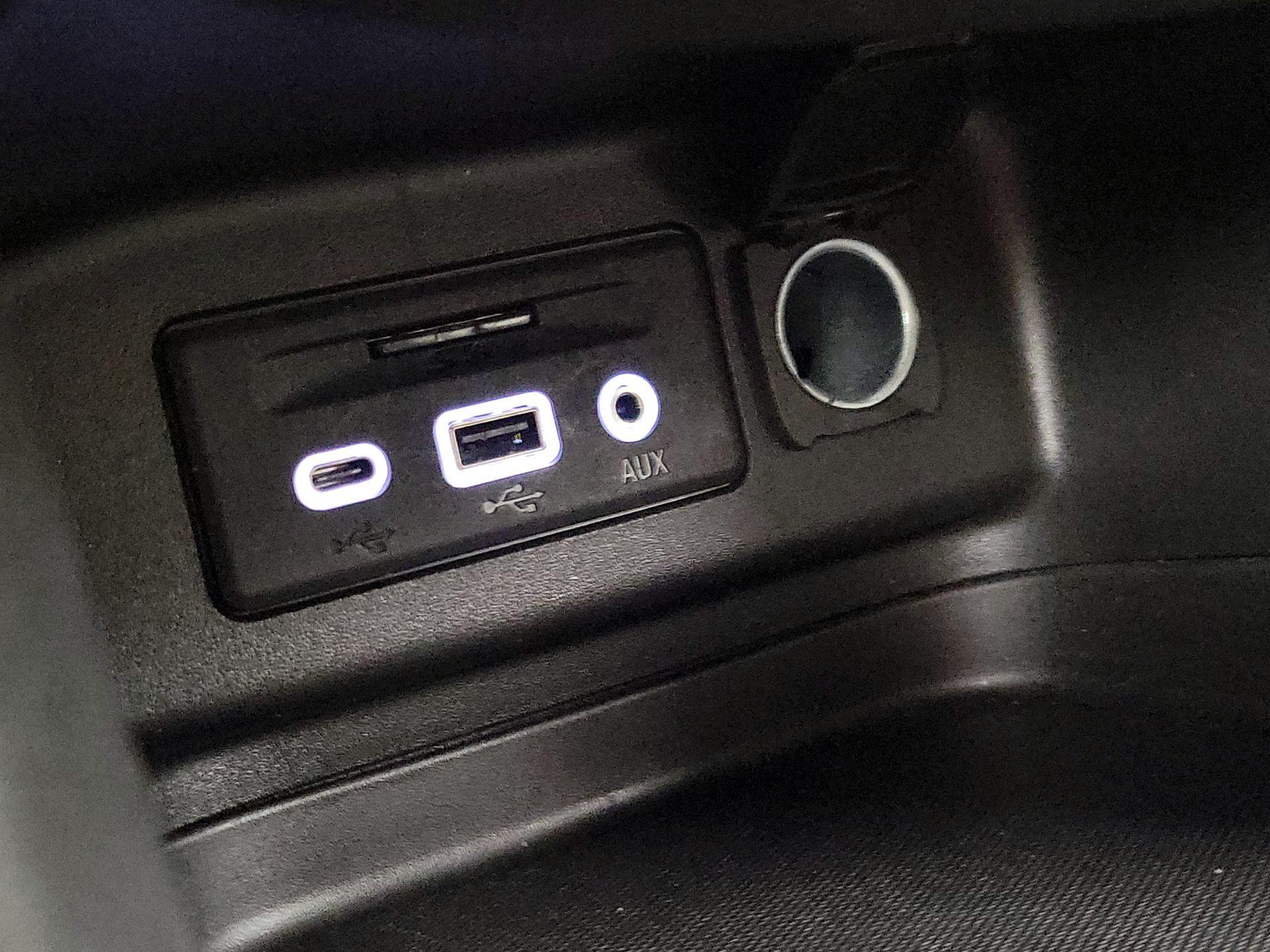 Thumbnail: 2022 Chevrolet Equinox - 19