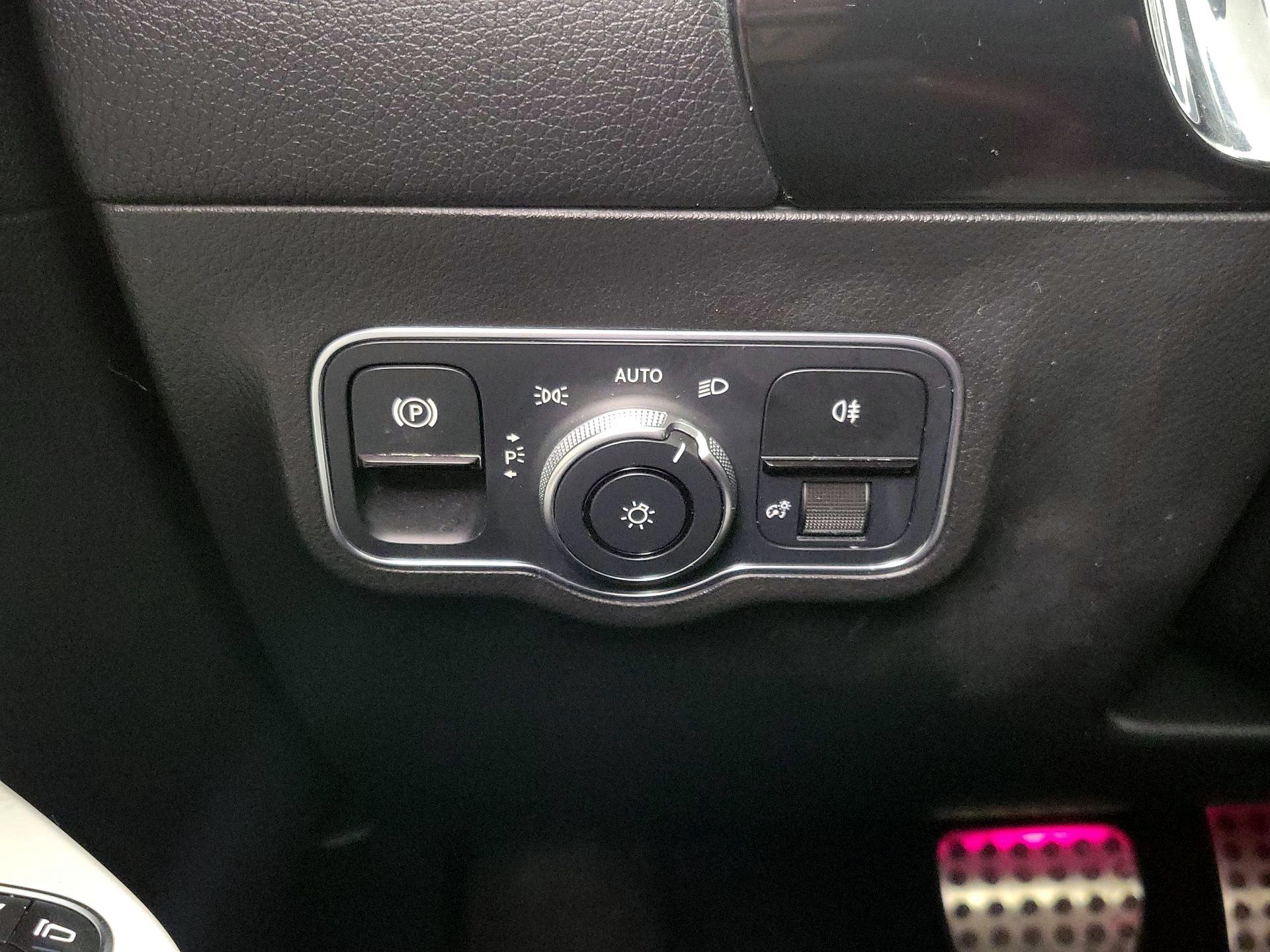 Thumbnail: 2021 Mercedes-Benz GLA - 13