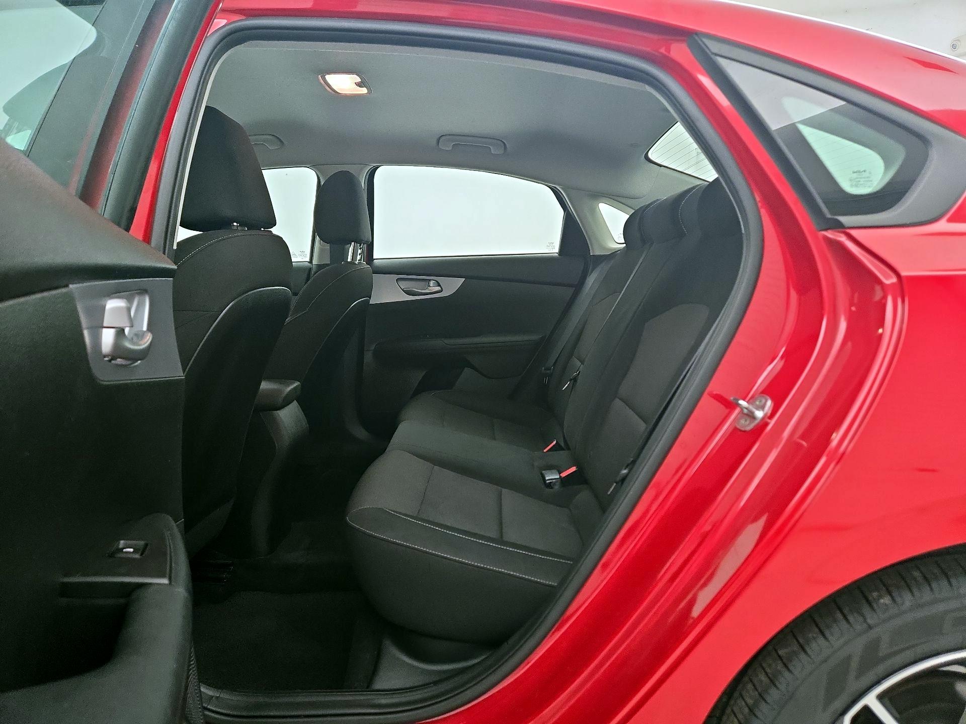 Thumbnail: 2023 Kia Forte - 19