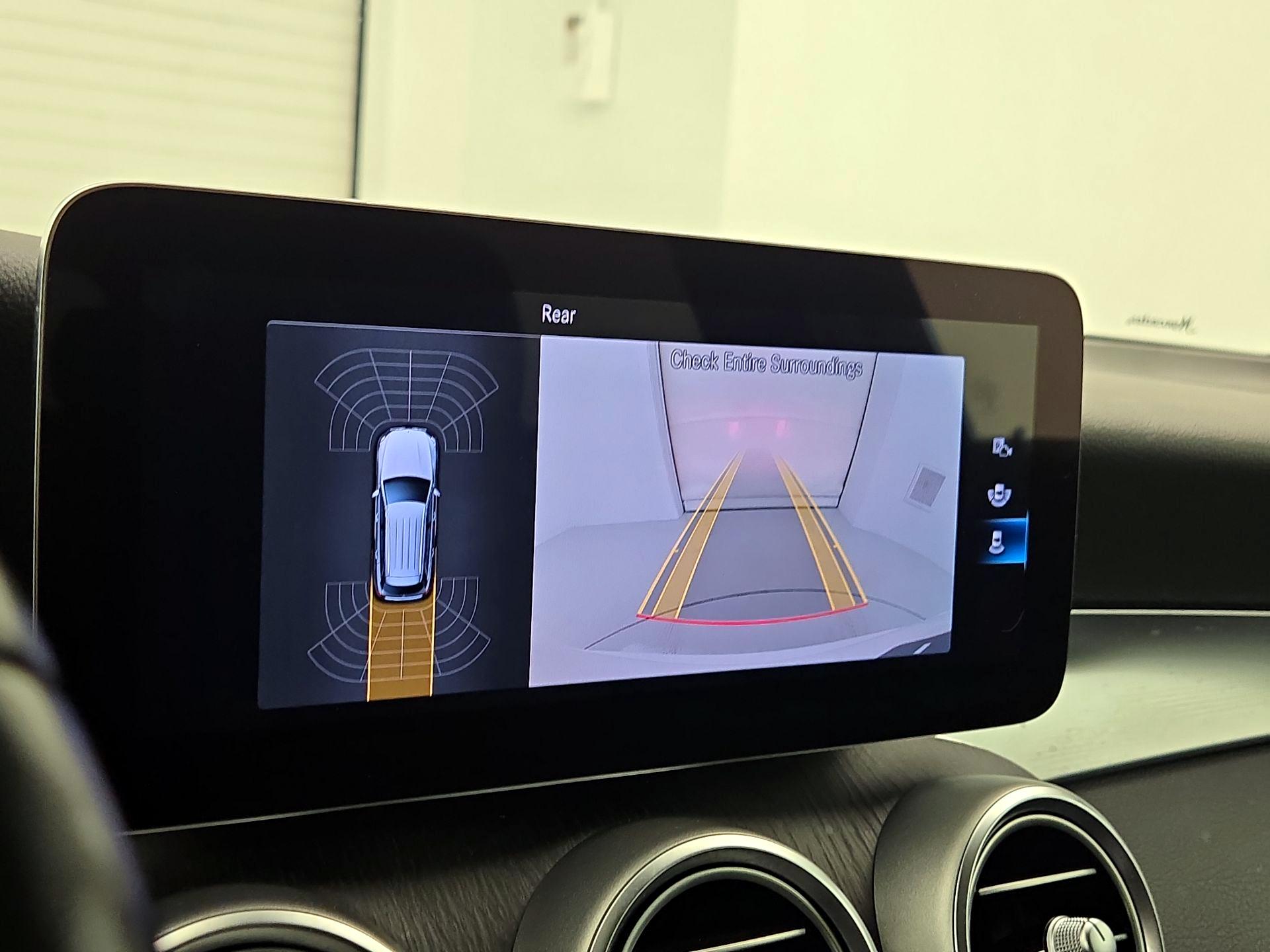 Thumbnail: 2022 Mercedes-Benz GLC - 14