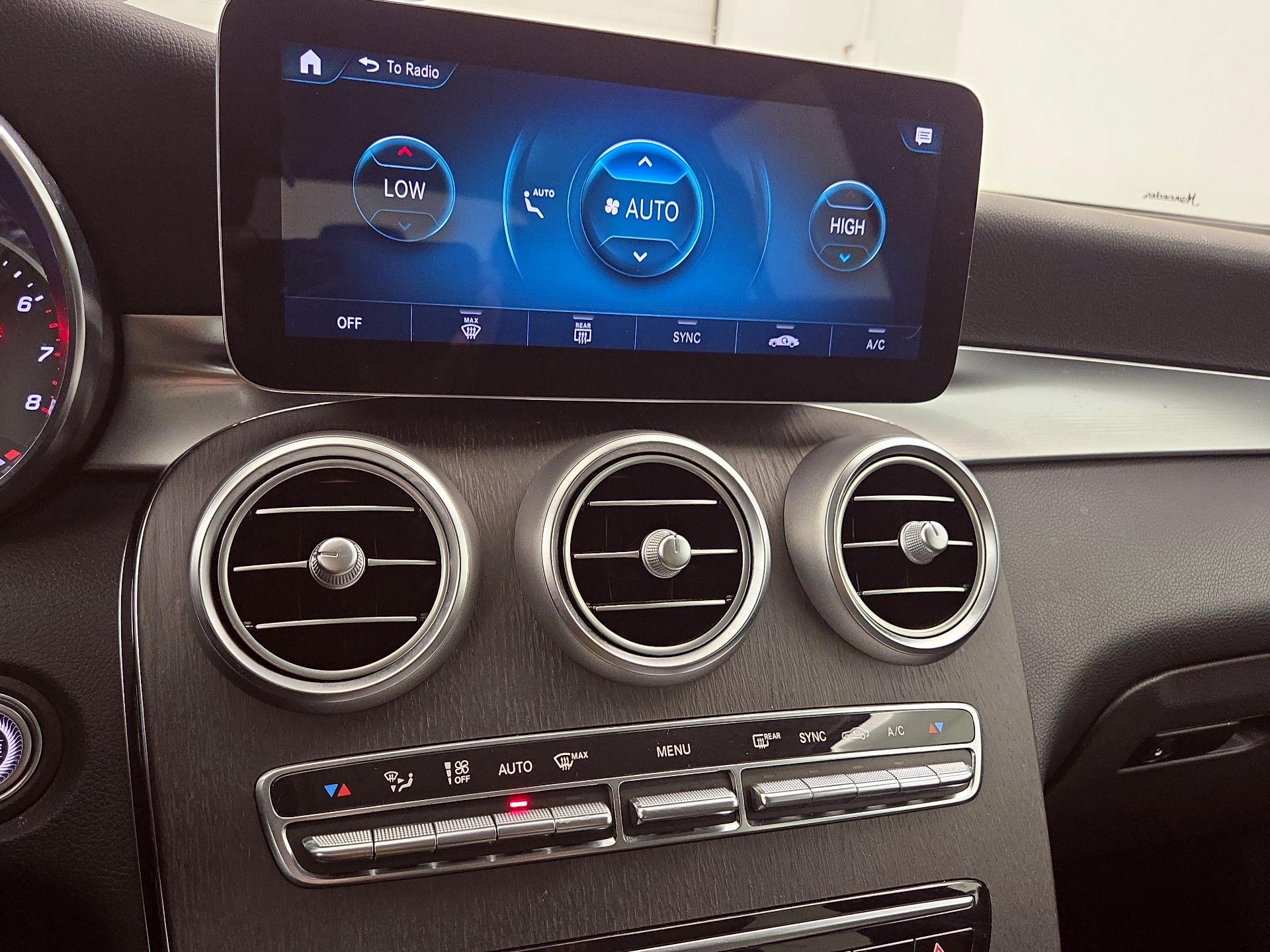 Thumbnail: 2022 Mercedes-Benz GLC - 16