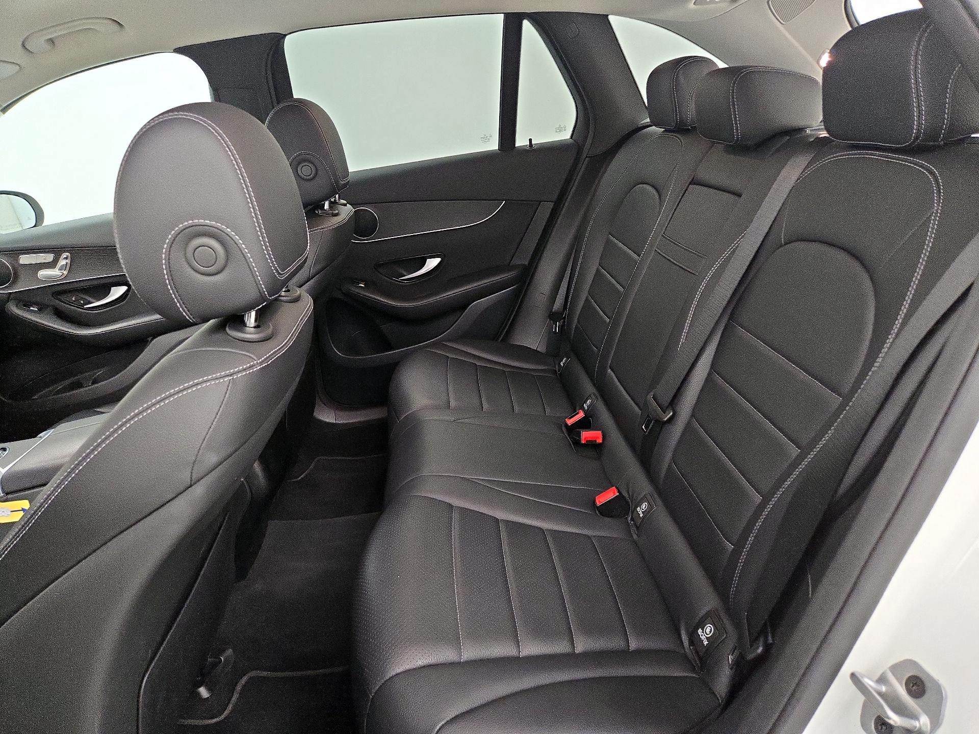 Thumbnail: 2022 Mercedes-Benz GLC - 19