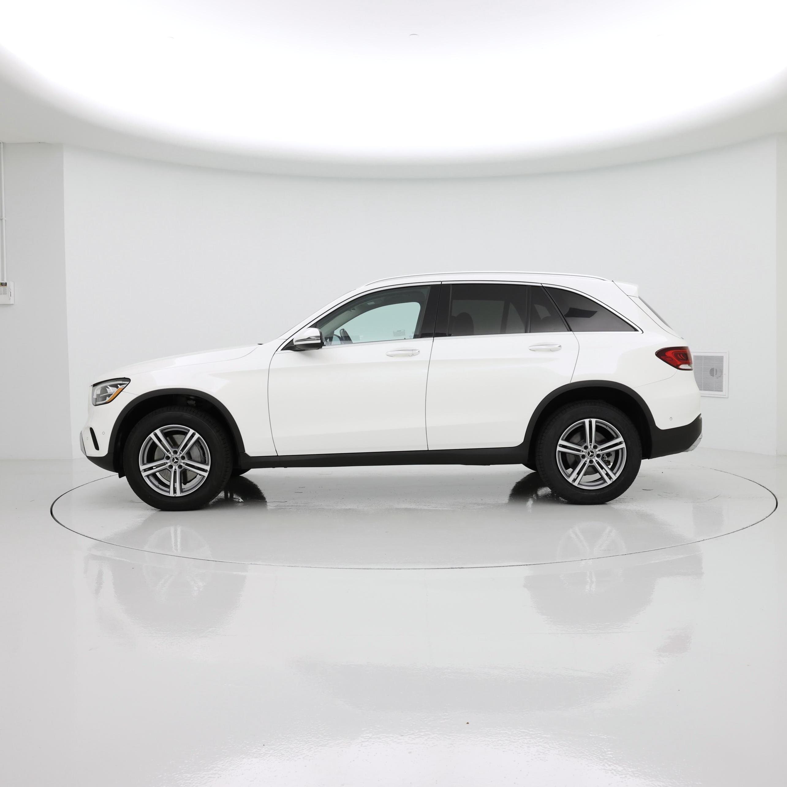 Thumbnail: 2022 Mercedes-Benz GLC - 3