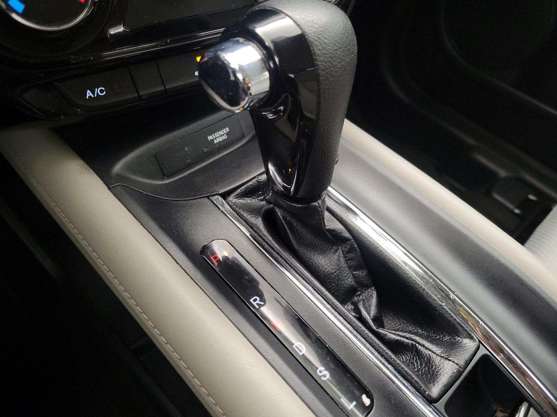 Thumbnail: 2022 Honda HR-V - 17