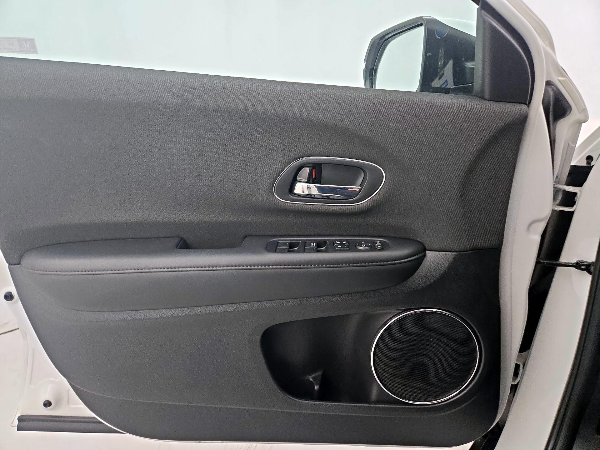 Thumbnail: 2022 Honda HR-V - 12