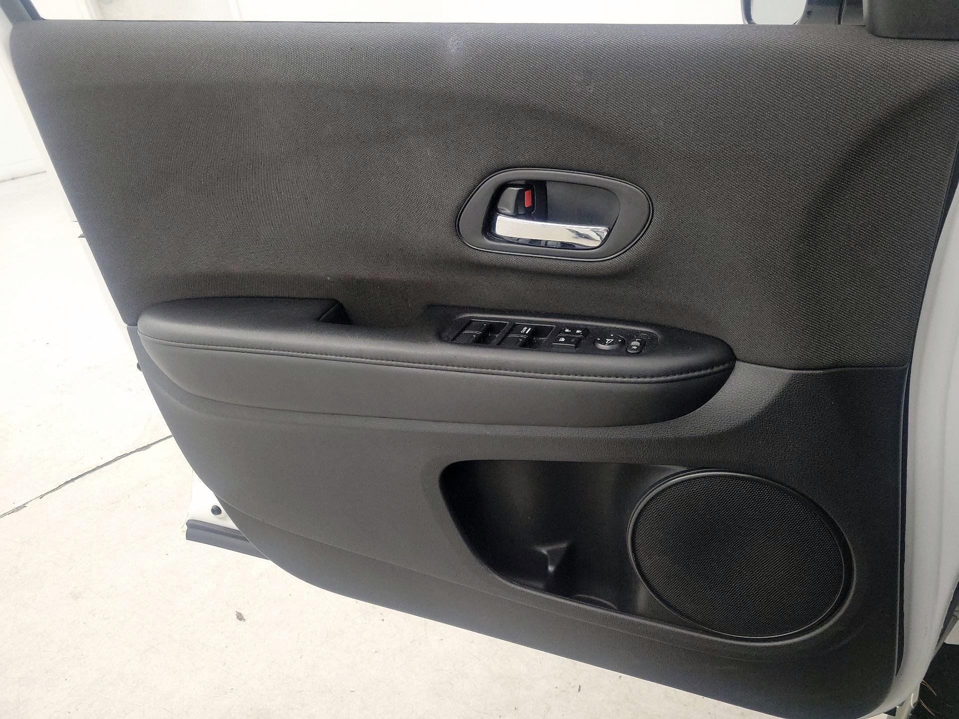 Thumbnail: 2022 Honda HR-V - 12