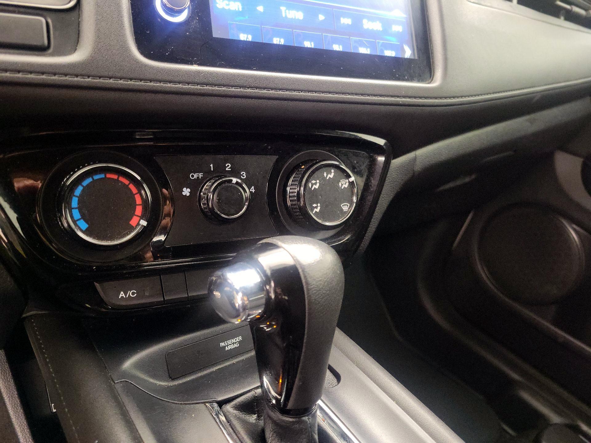 Thumbnail: 2022 Honda HR-V - 16