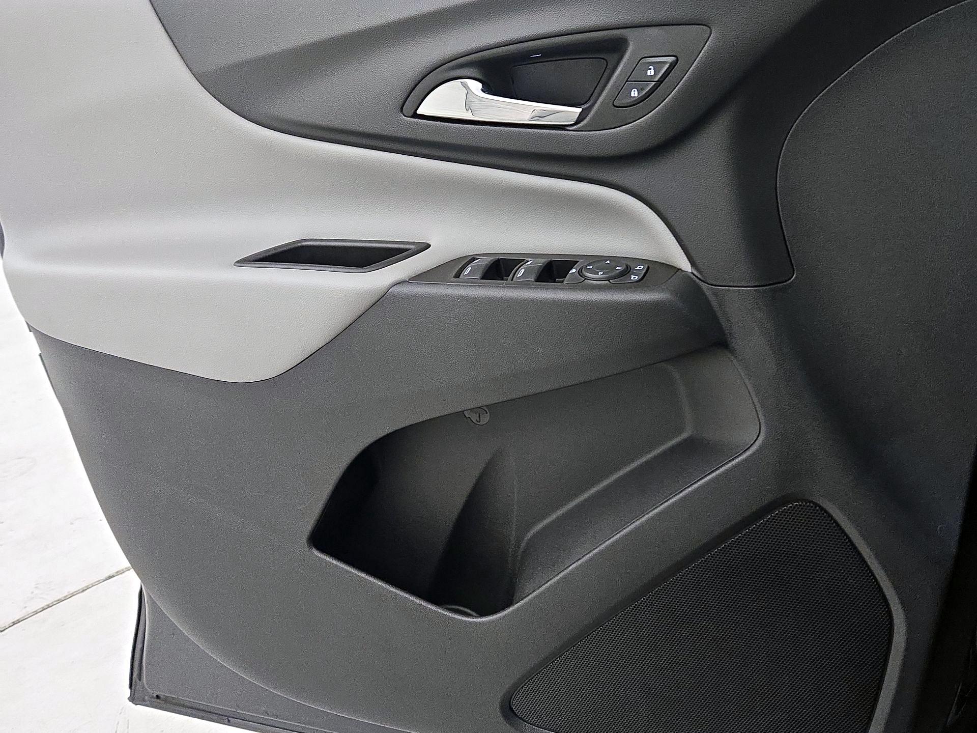 Thumbnail: 2022 Chevrolet Equinox - 12