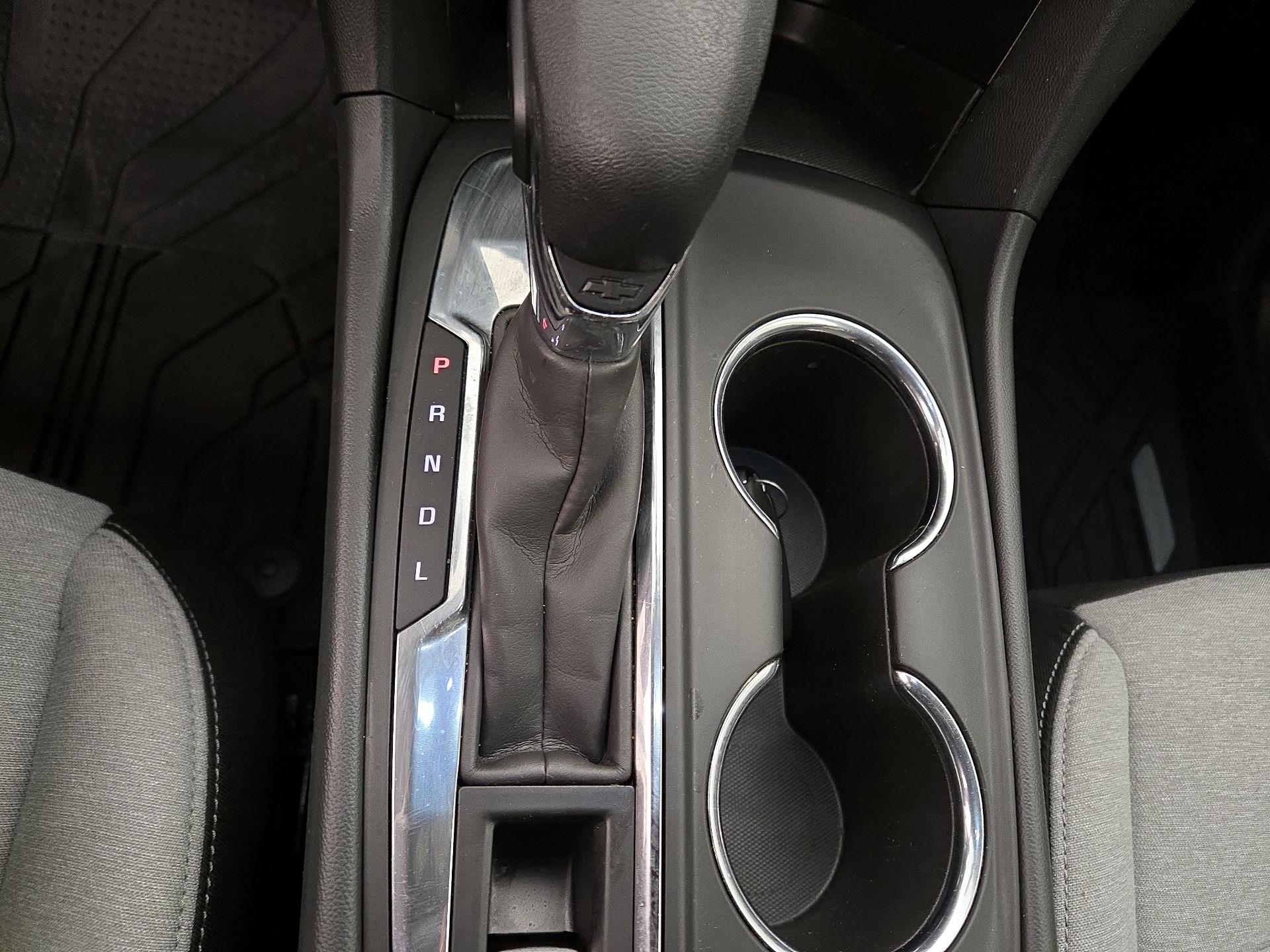 Thumbnail: 2022 Chevrolet Equinox - 17