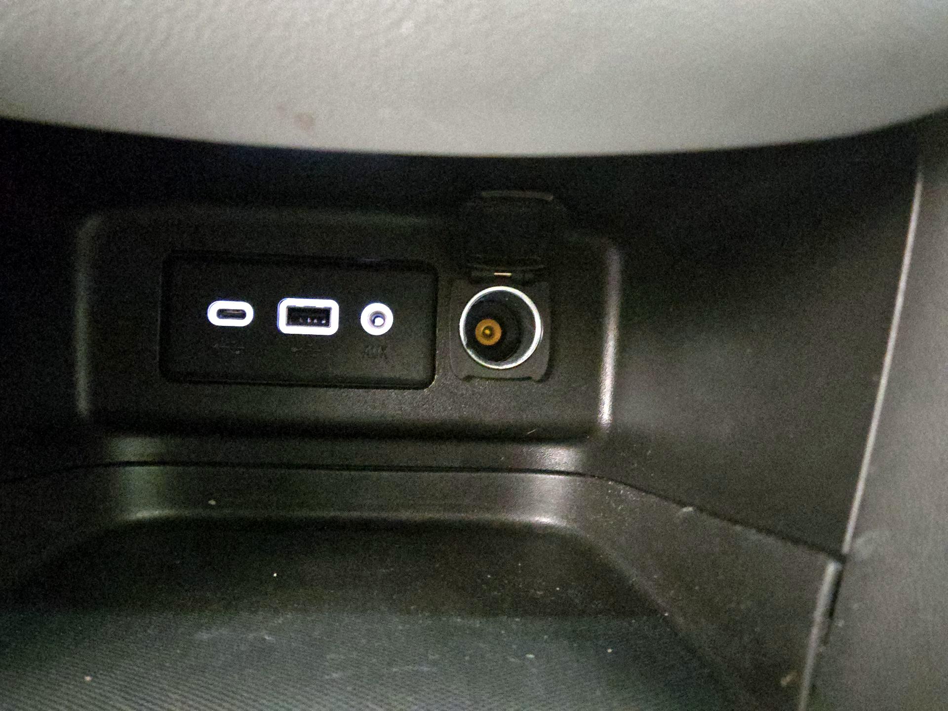 Thumbnail: 2022 Chevrolet Equinox - 18