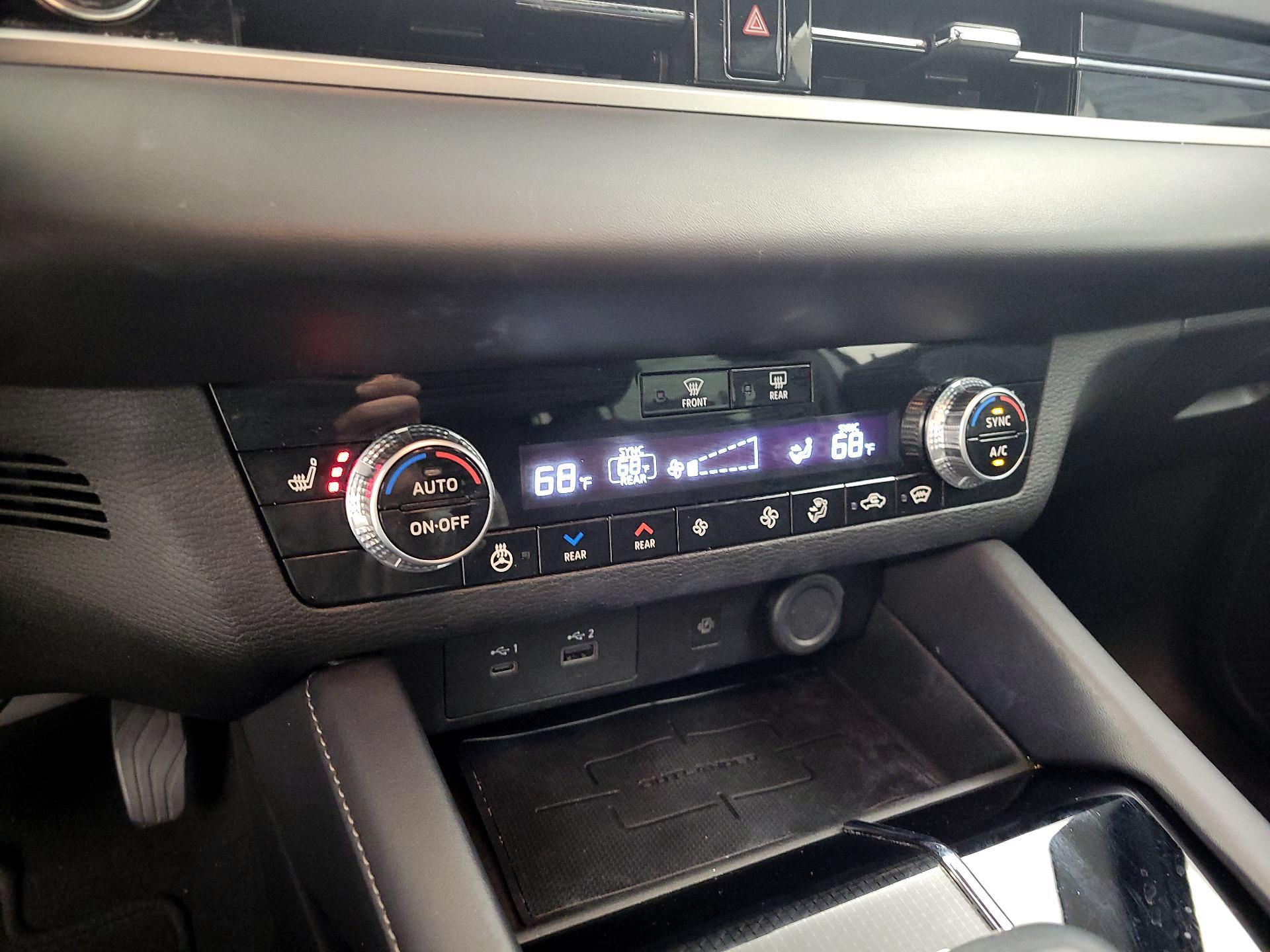 Thumbnail: 2023 Mitsubishi Outlander - 17