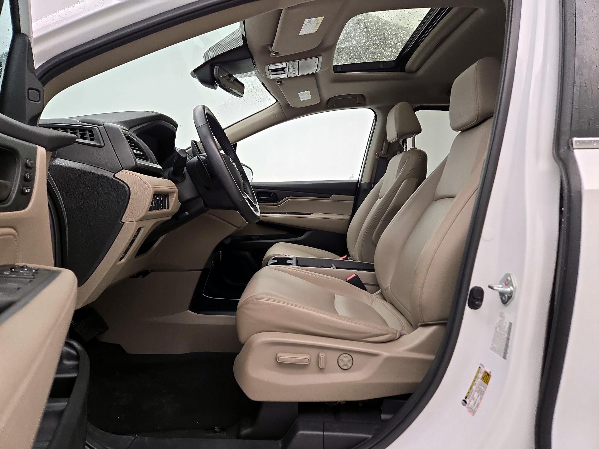 Thumbnail: 2023 Honda Odyssey - 11