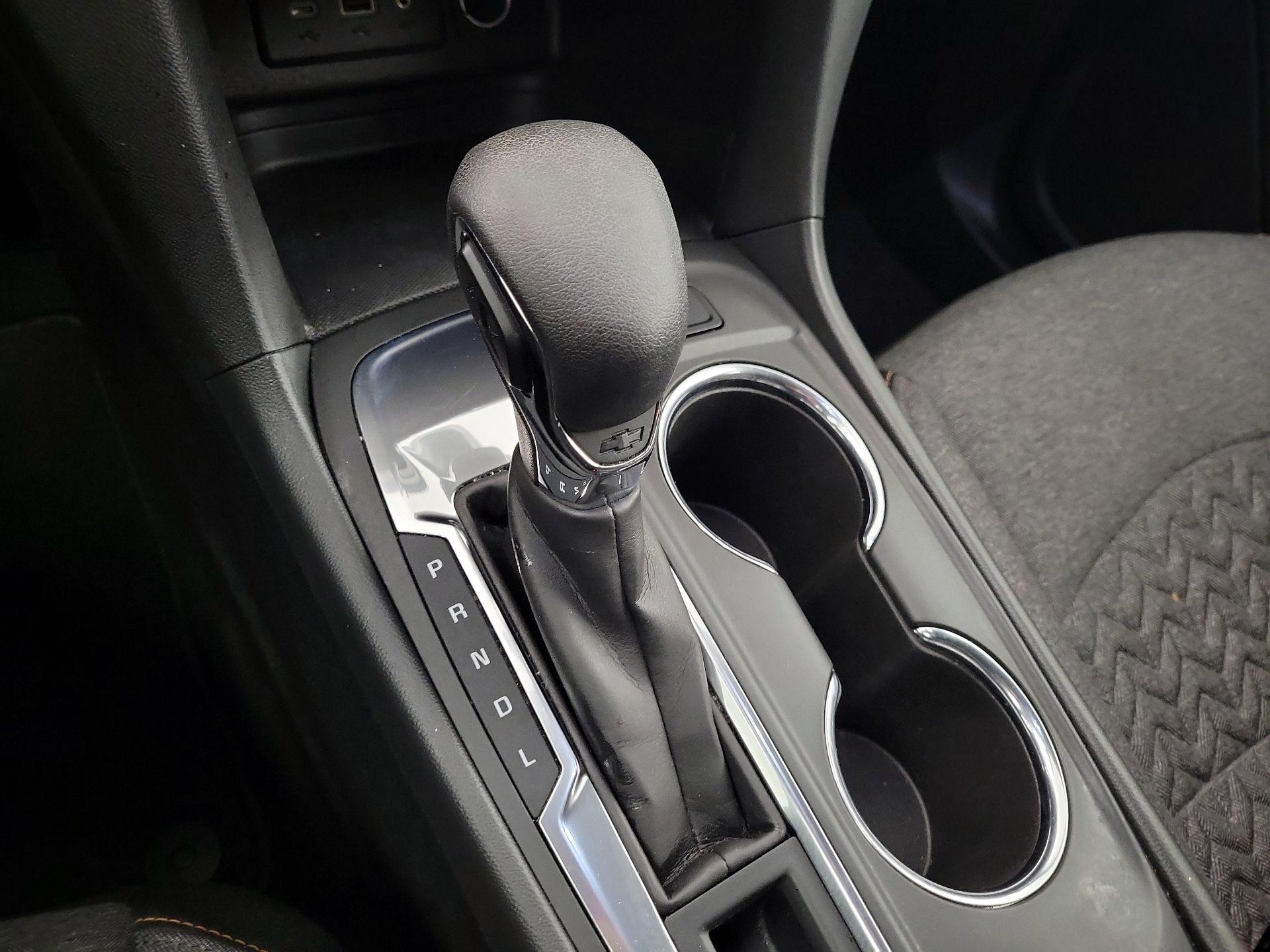 Thumbnail: 2022 Chevrolet Equinox - 15