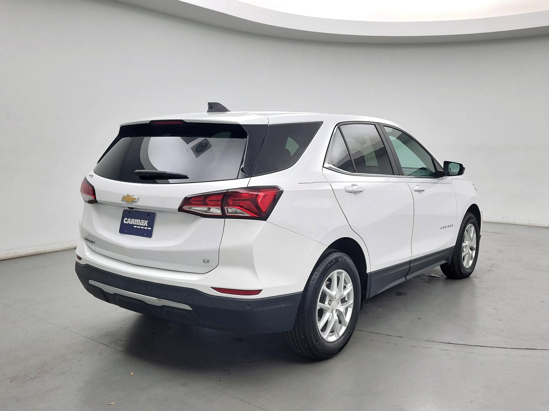 Thumbnail: 2022 Chevrolet Equinox - 5