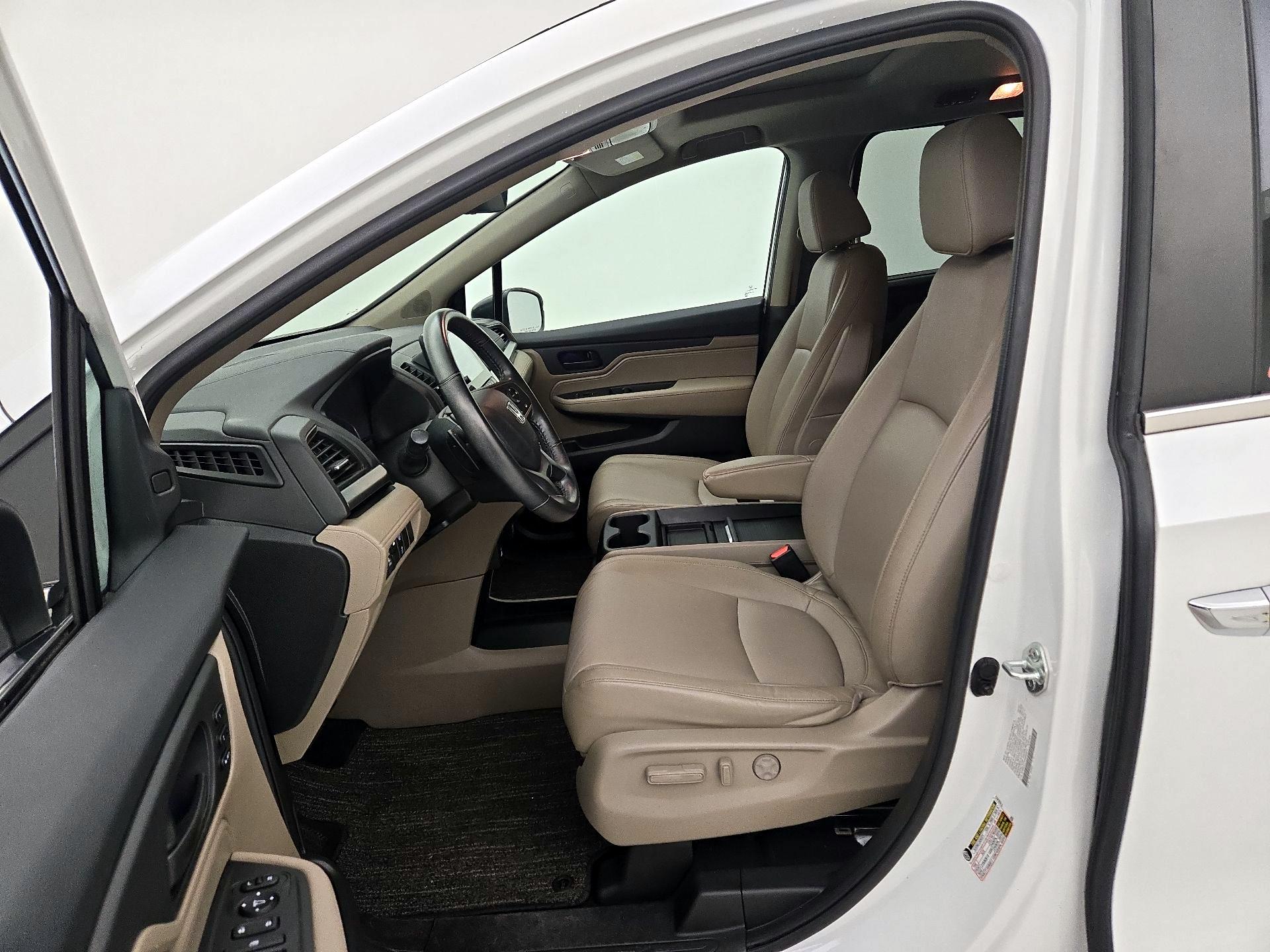 Thumbnail: 2022 Honda Odyssey - 11