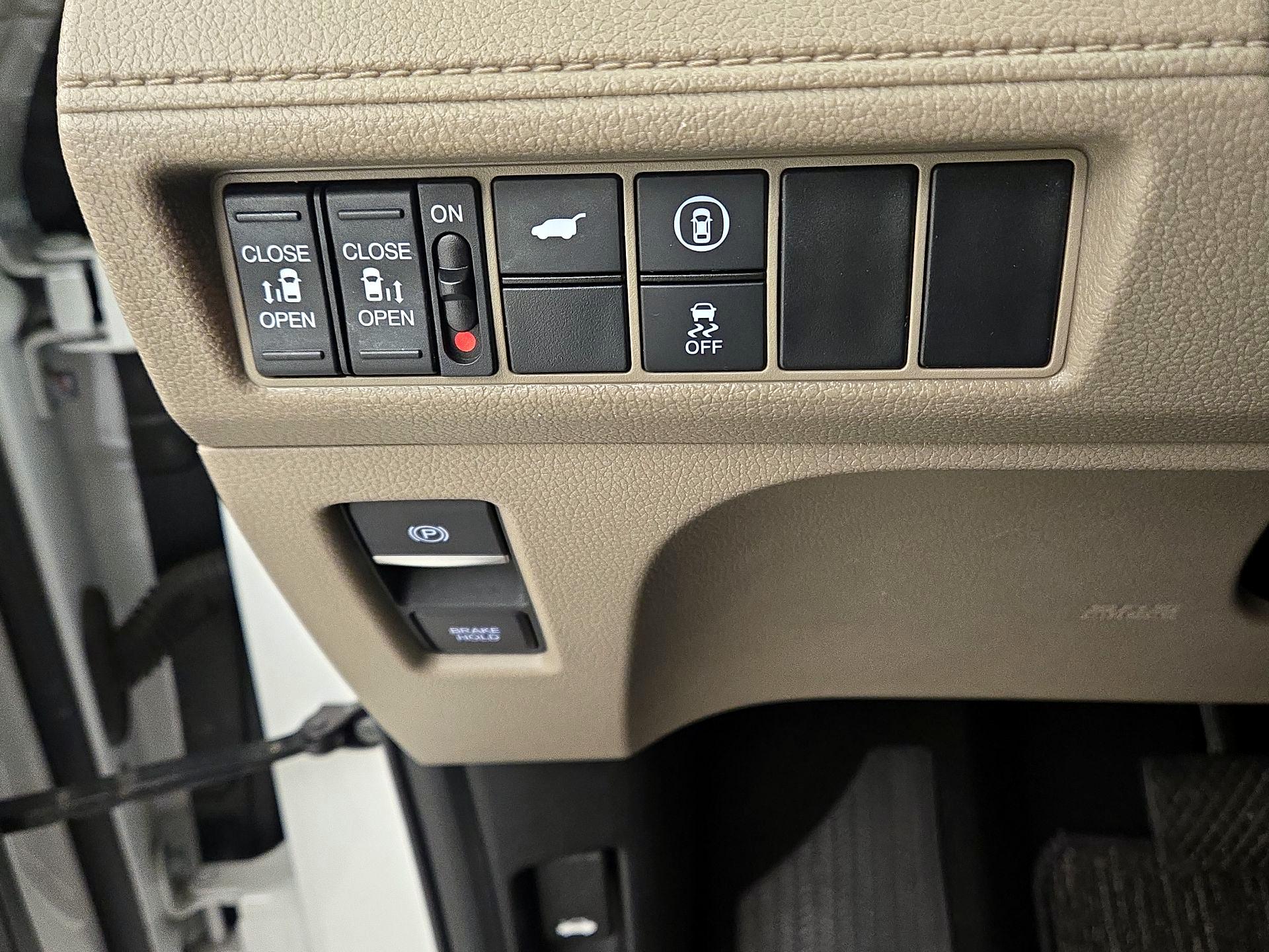 Thumbnail: 2022 Honda Odyssey - 13