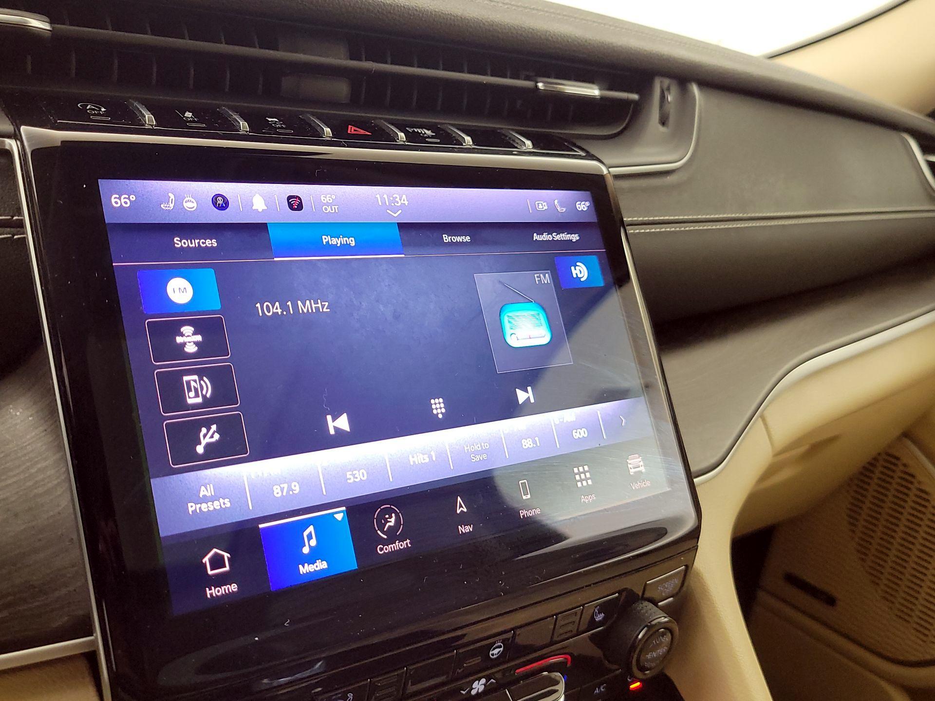 Thumbnail: 2022 Jeep Grand Cherokee L - 16