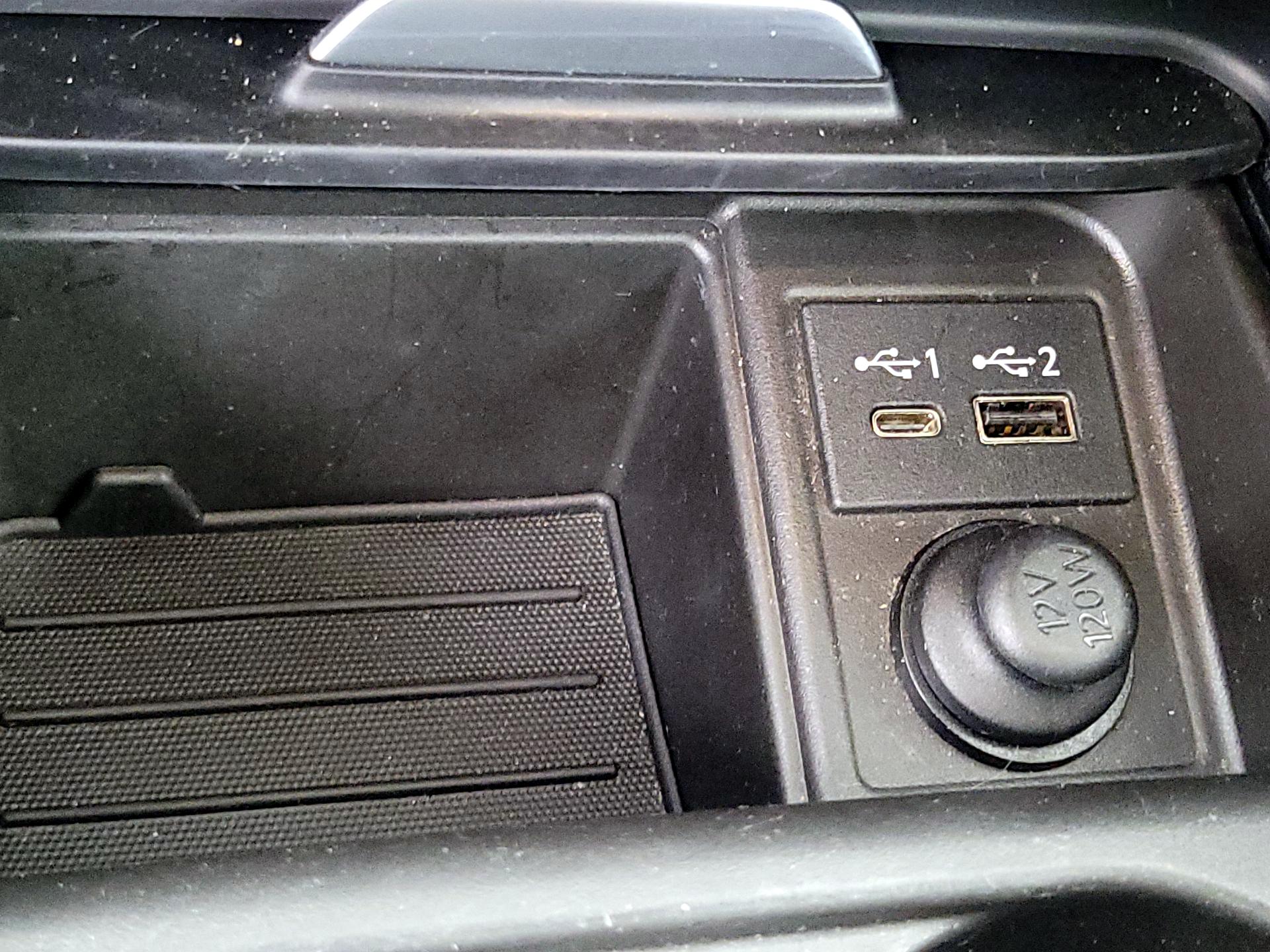 Thumbnail: 2022 INFINITI QX50 - 18