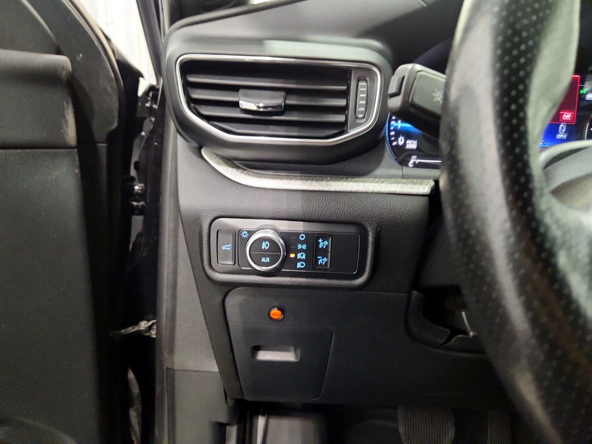 Thumbnail: 2022 Ford Explorer - 13