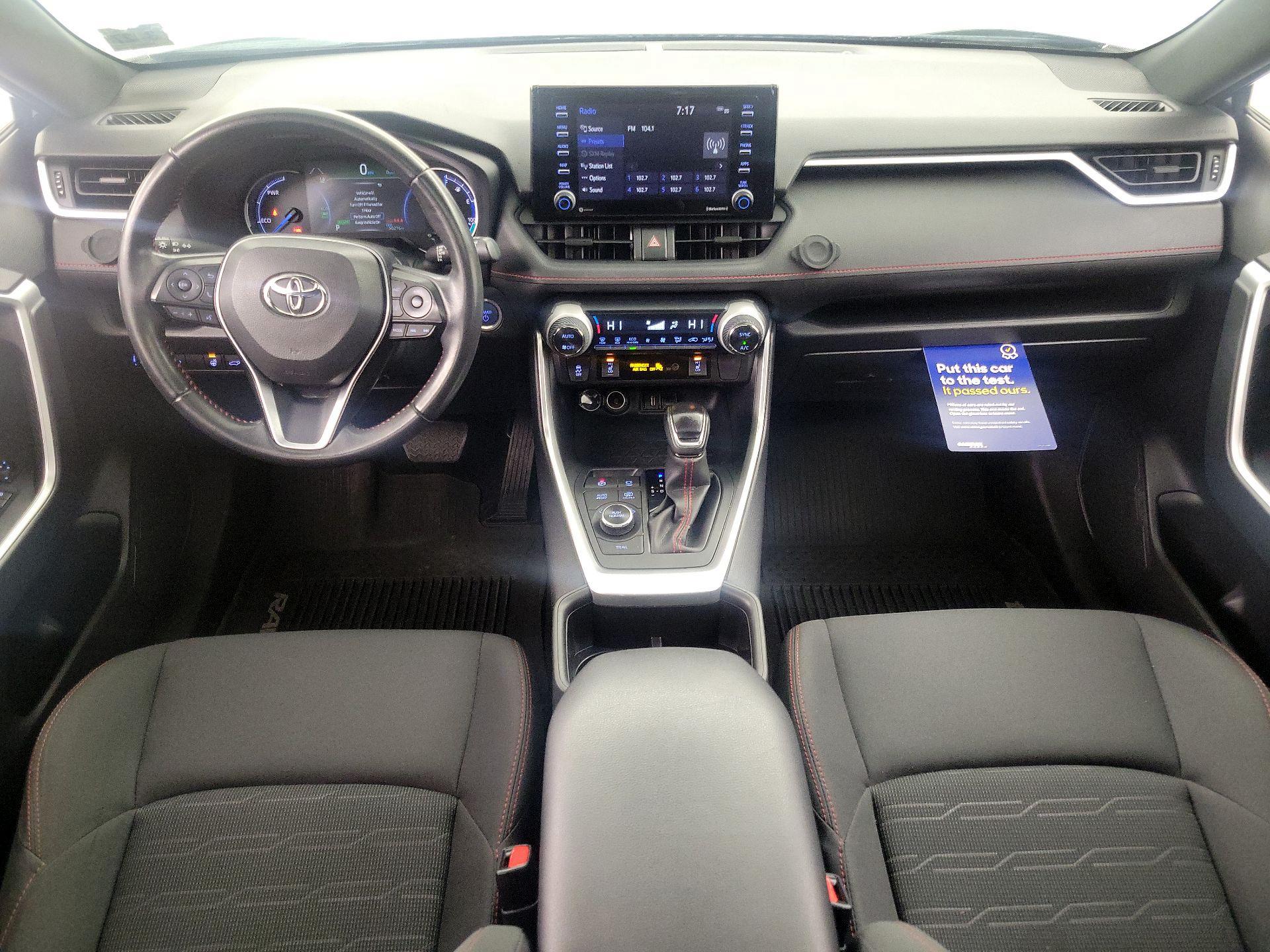 Thumbnail: 2022 Toyota RAV4 - 9