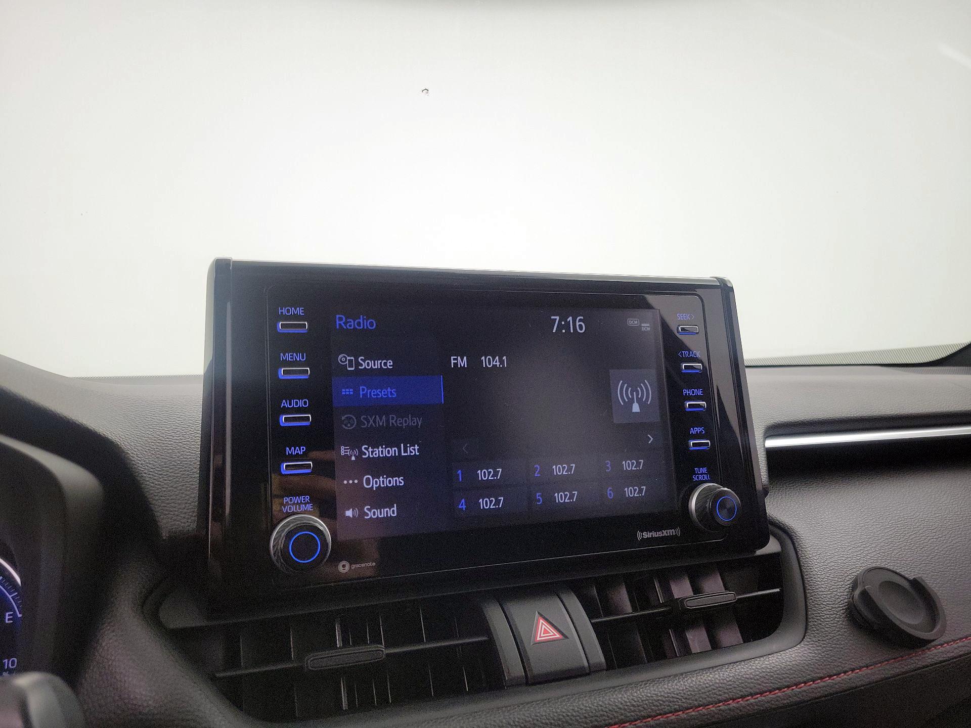 Thumbnail: 2022 Toyota RAV4 - 15