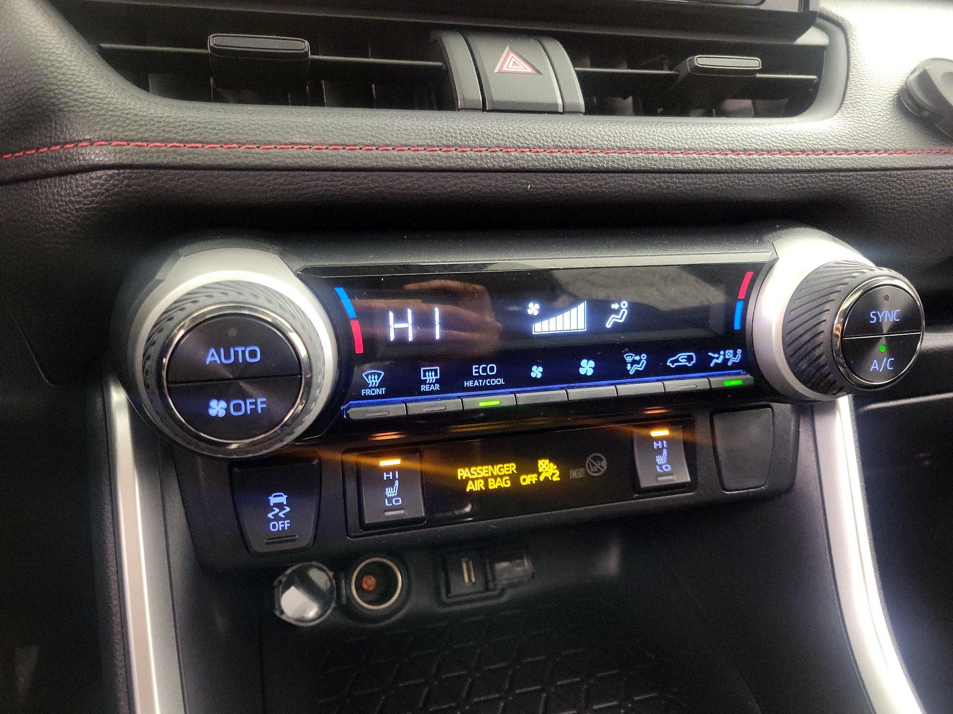 Thumbnail: 2022 Toyota RAV4 - 16