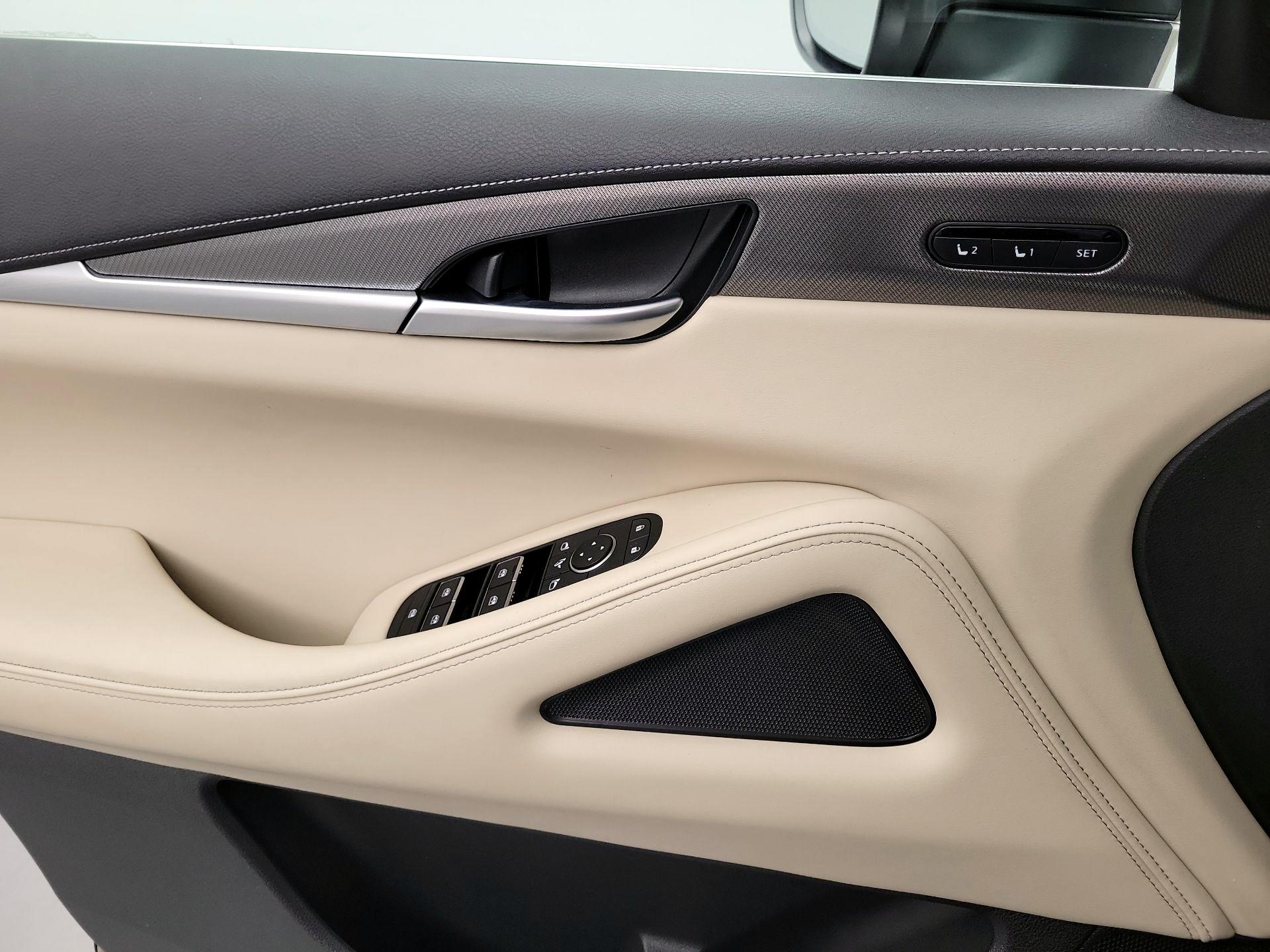 Thumbnail: 2023 INFINITI QX60 - 10