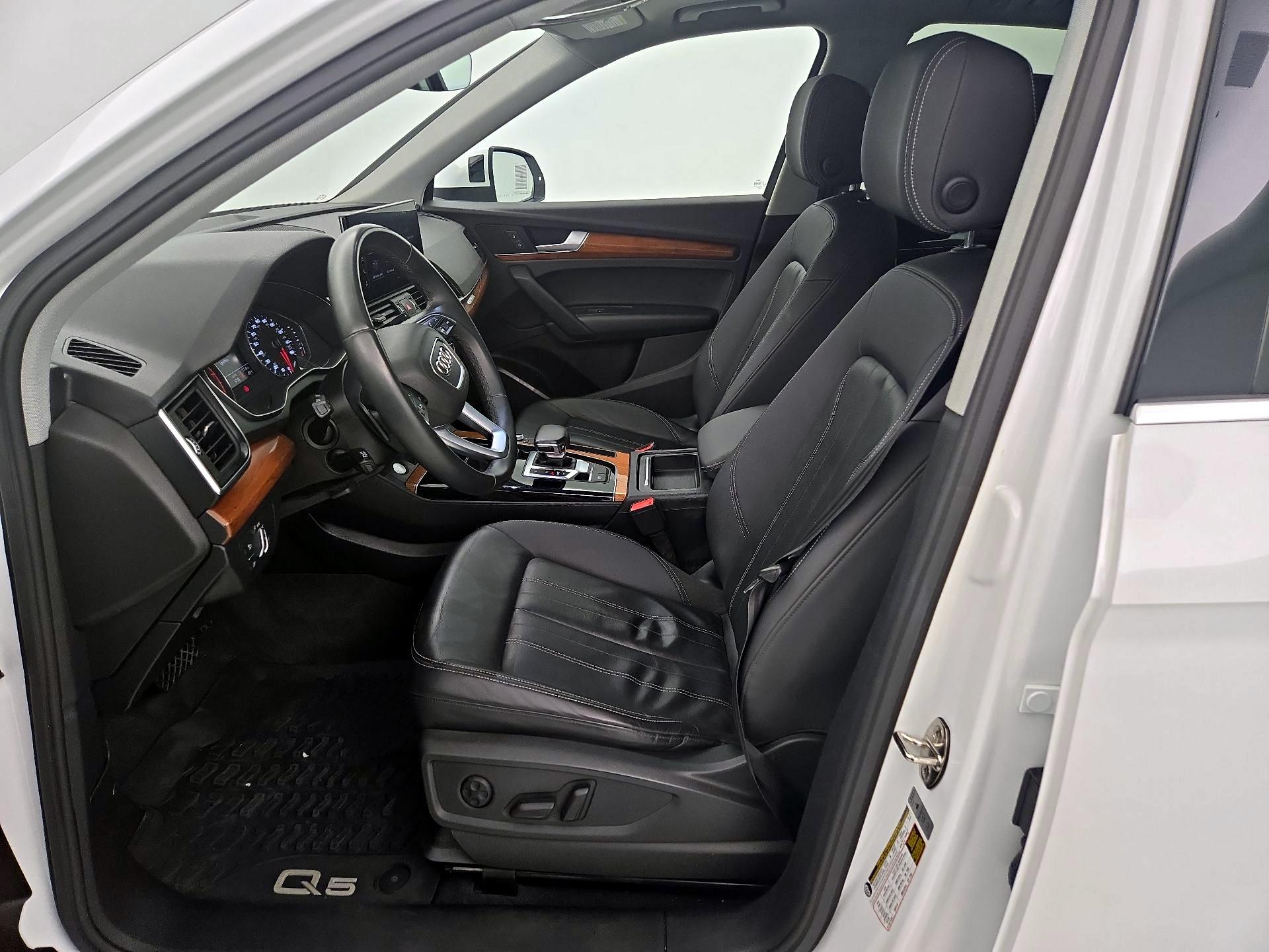 Thumbnail: 2021 Audi Q5 - 11