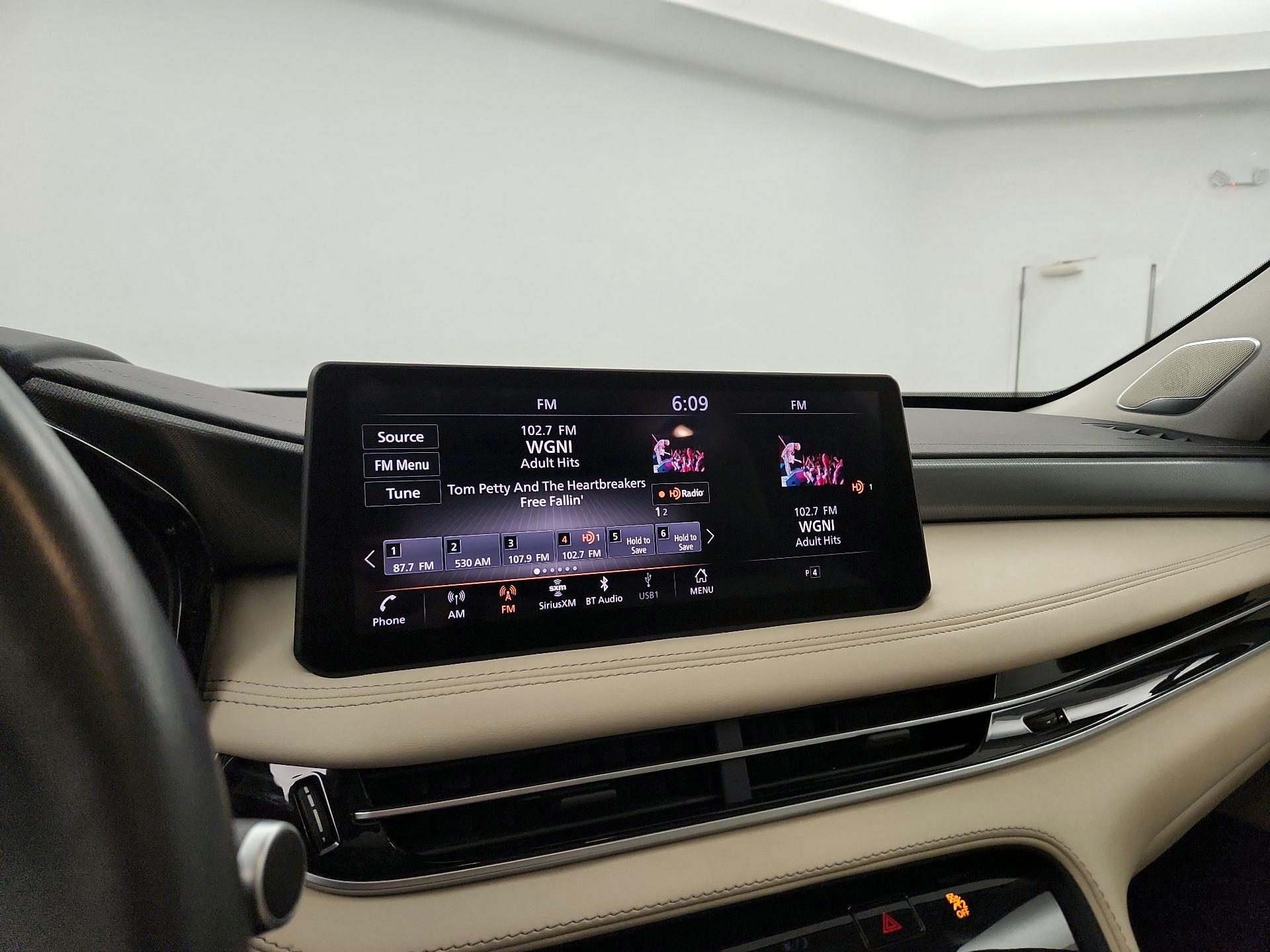 Thumbnail: 2023 INFINITI QX60 - 14