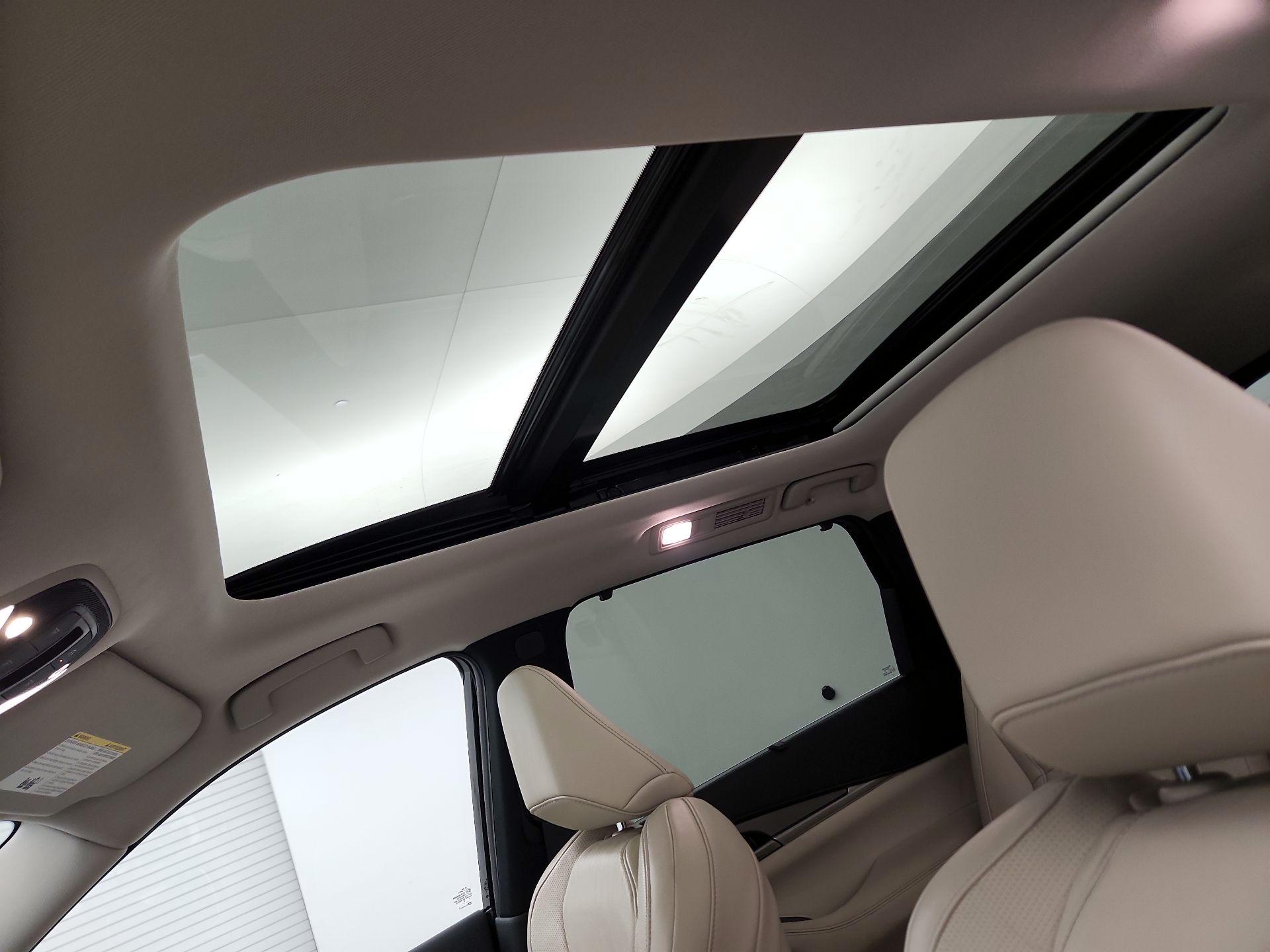 Thumbnail: 2023 INFINITI QX60 - 18