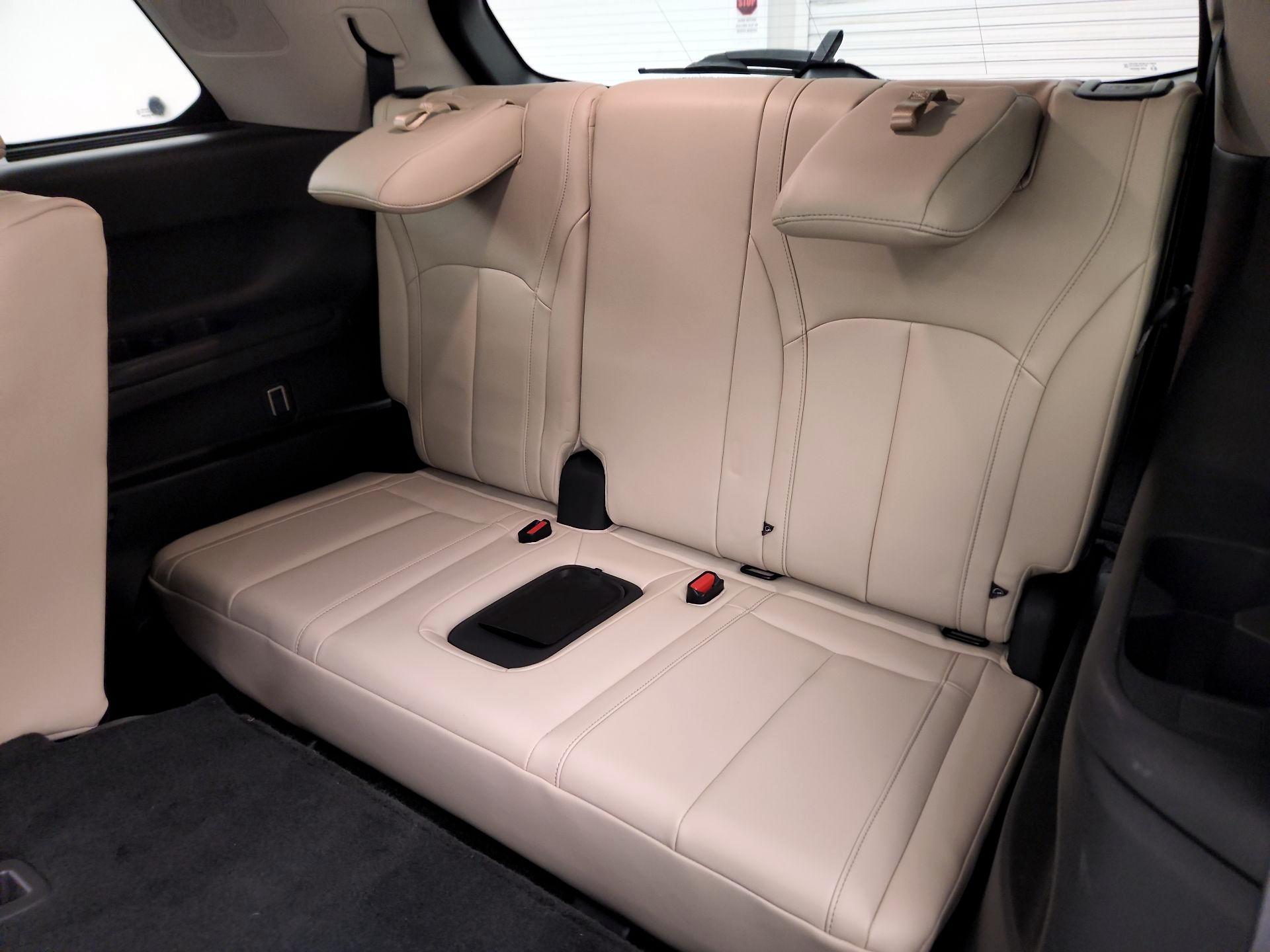 Thumbnail: 2023 INFINITI QX60 - 20