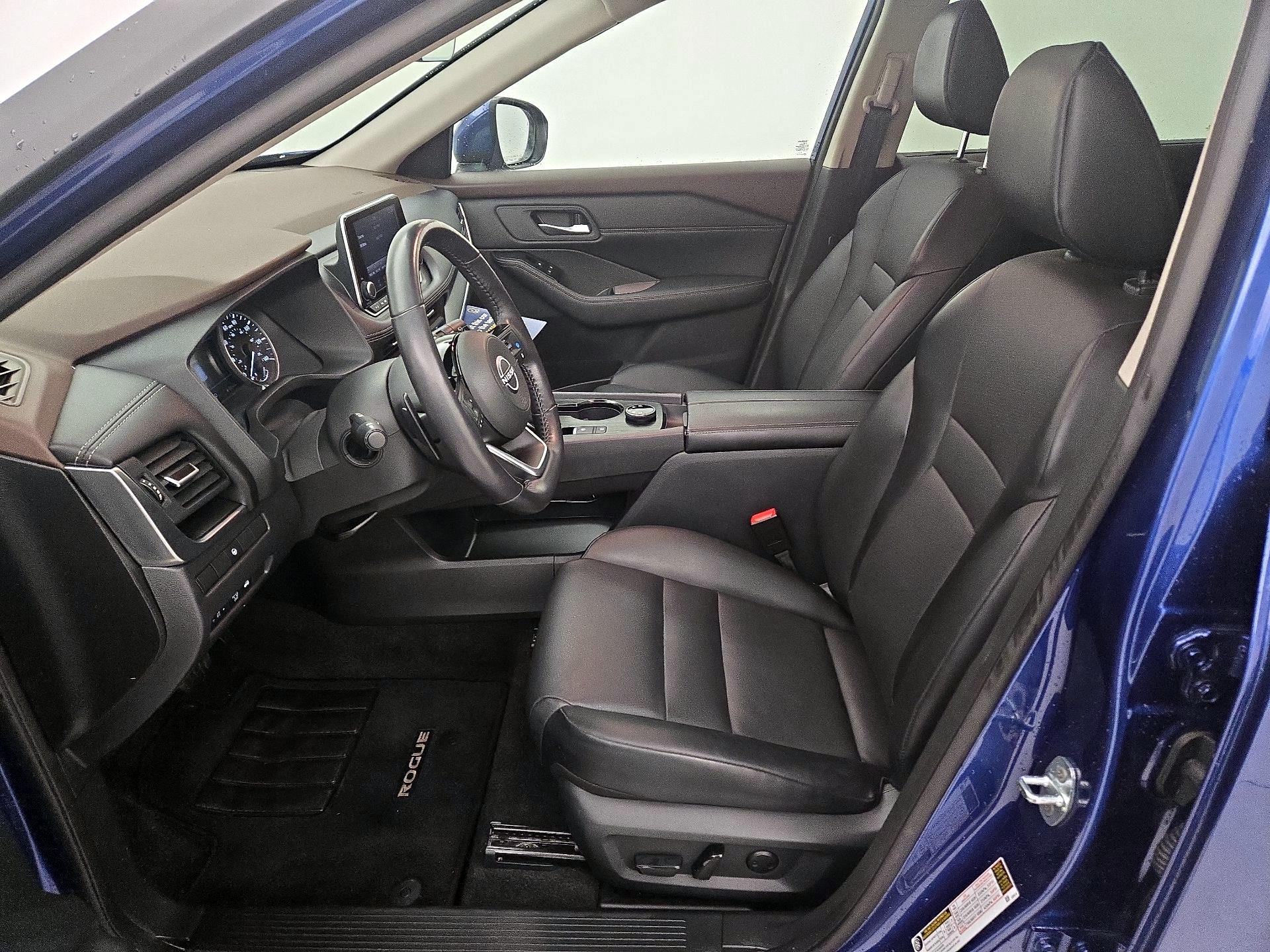 Thumbnail: 2023 Nissan Rogue - 11