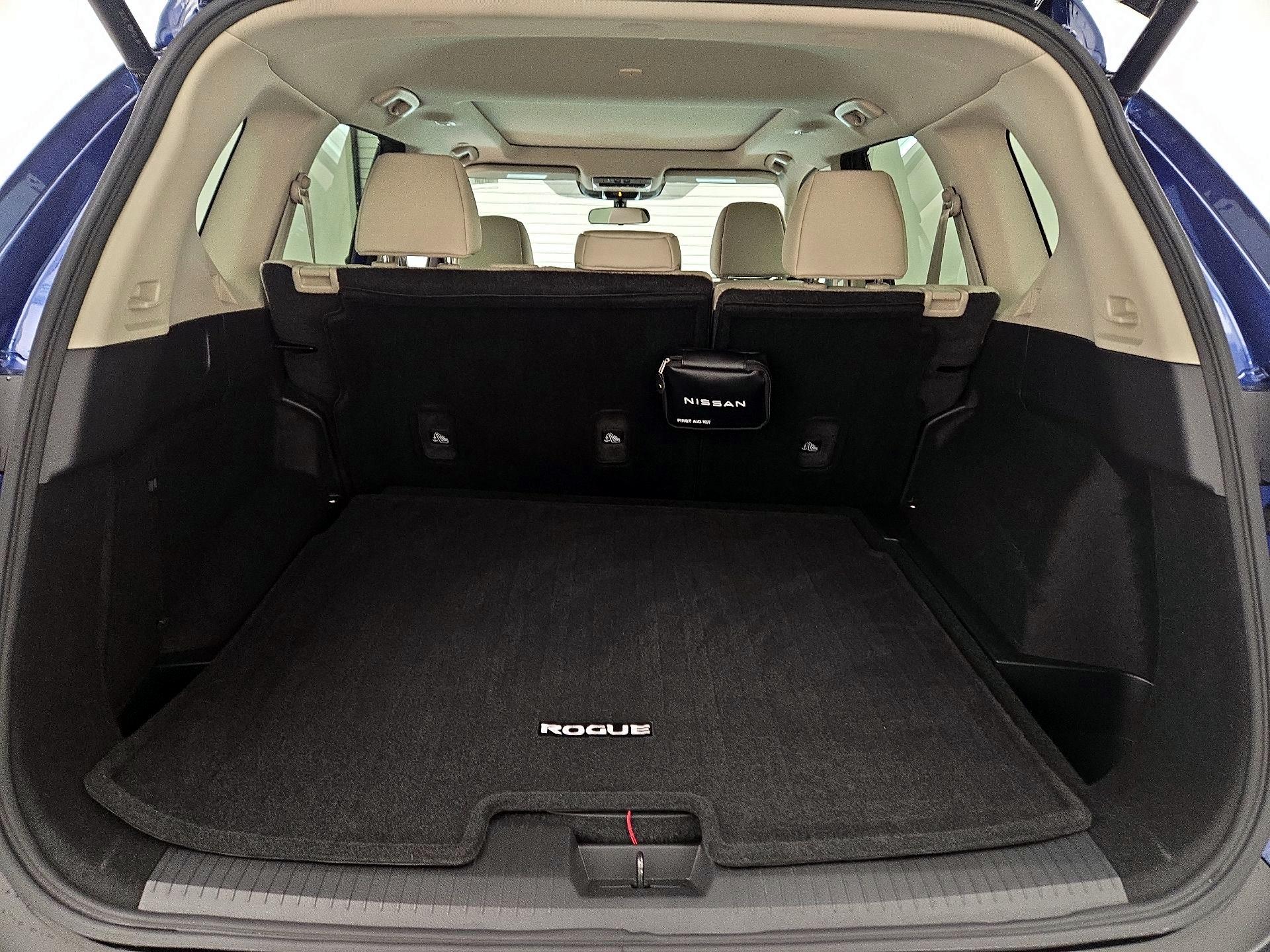 Thumbnail: 2023 Nissan Rogue - 20