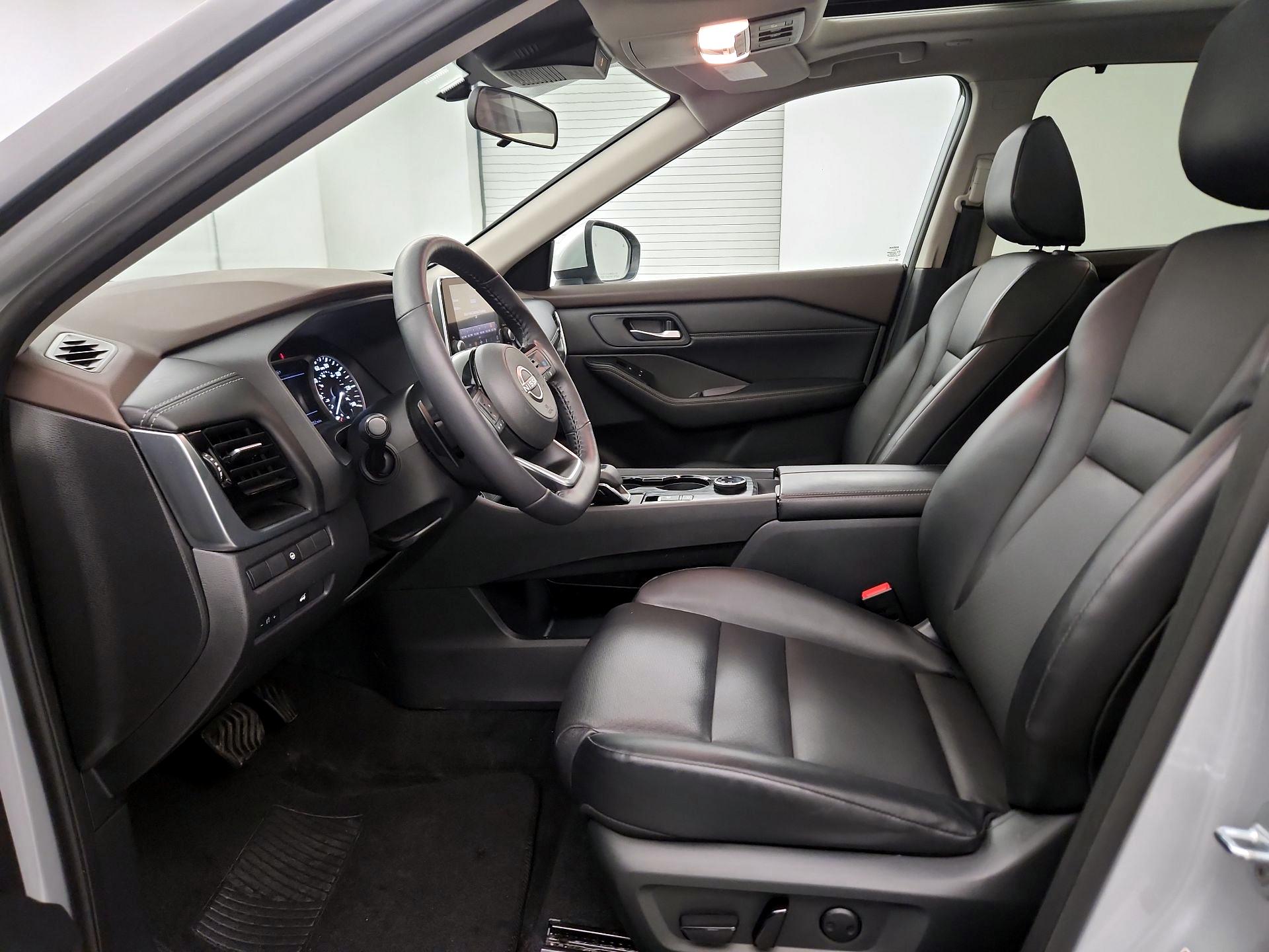 Thumbnail: 2023 Nissan Rogue - 9