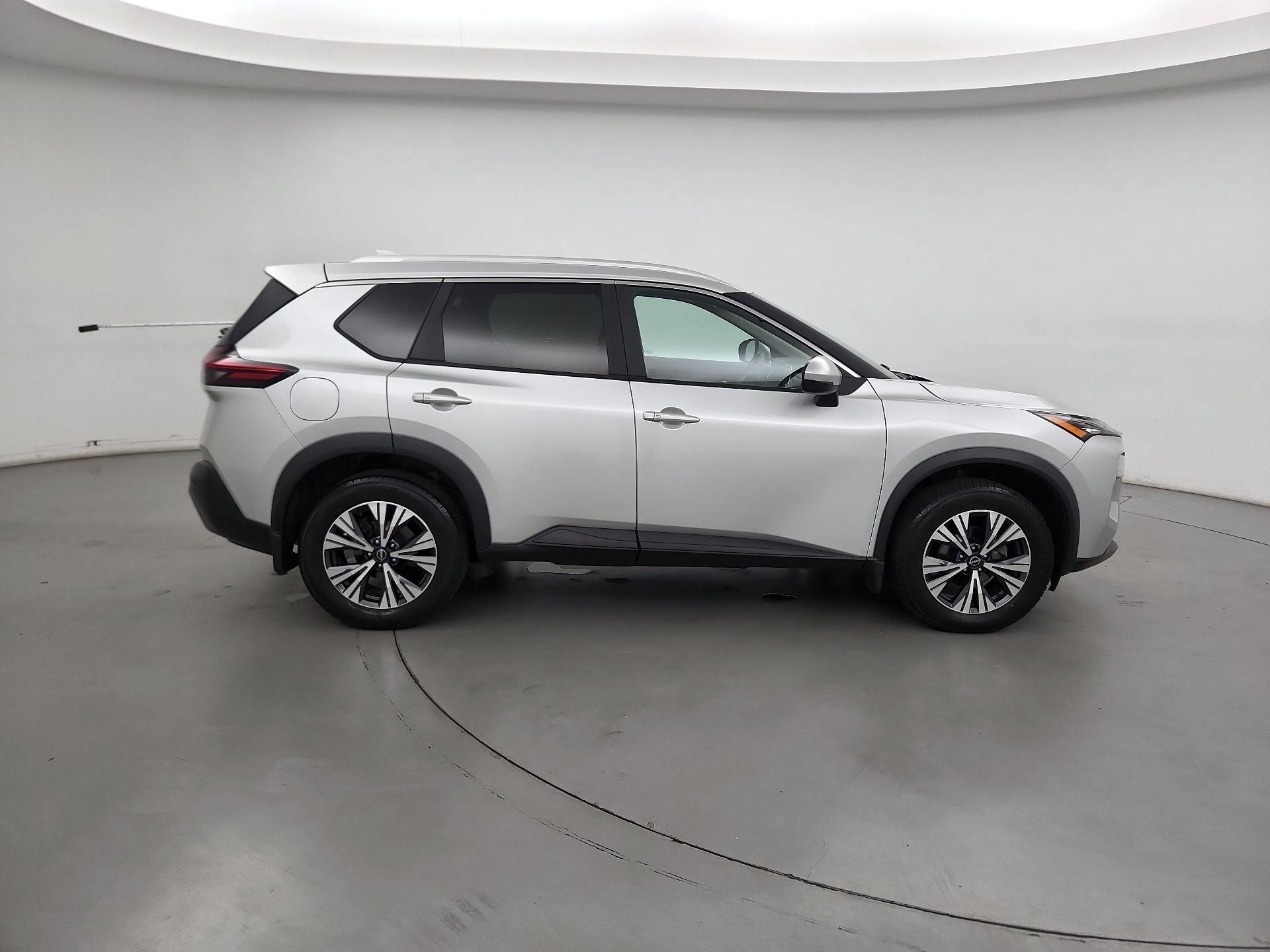 Thumbnail: 2023 Nissan Rogue - 4