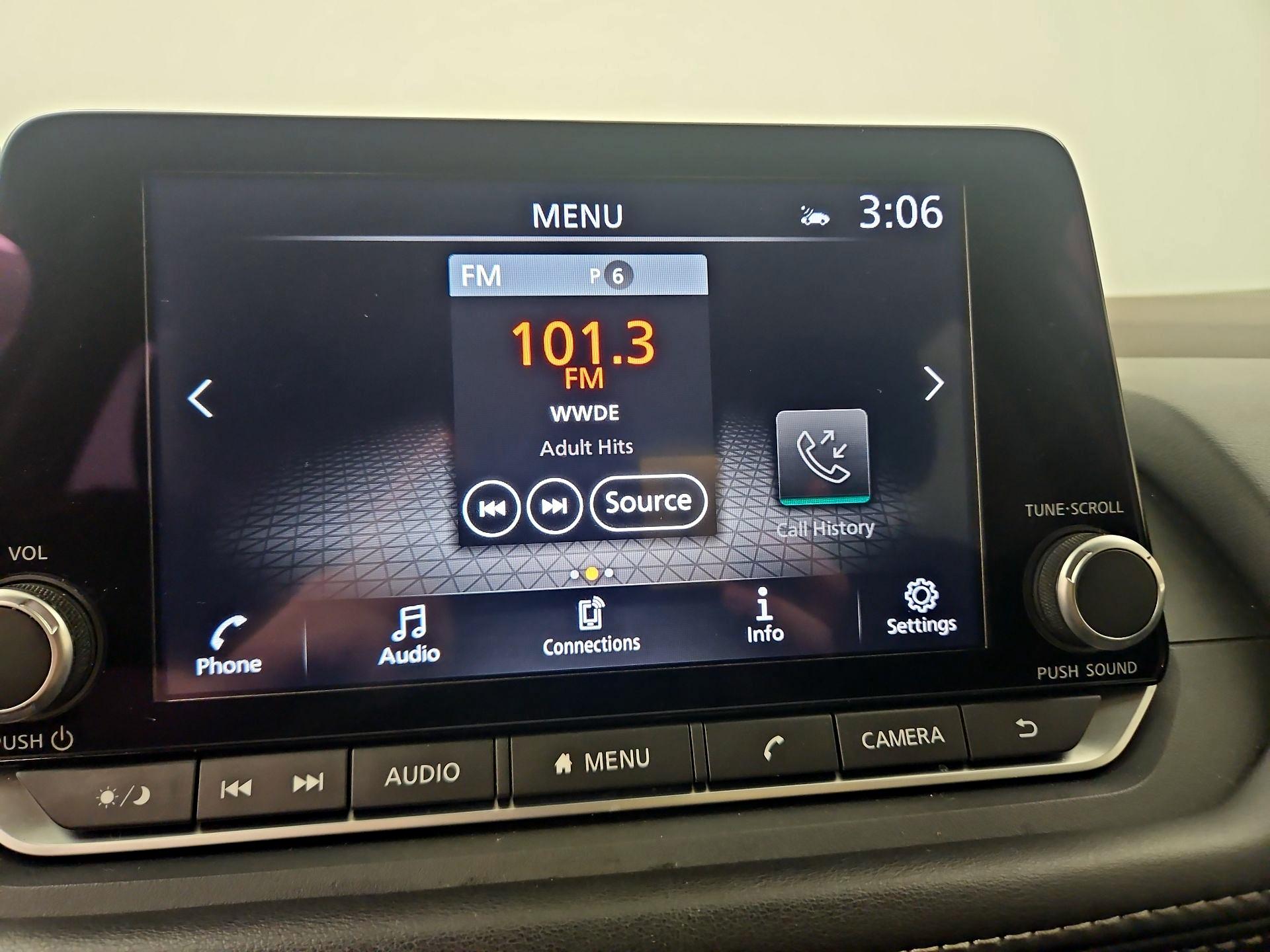 Thumbnail: 2023 Nissan Rogue - 15