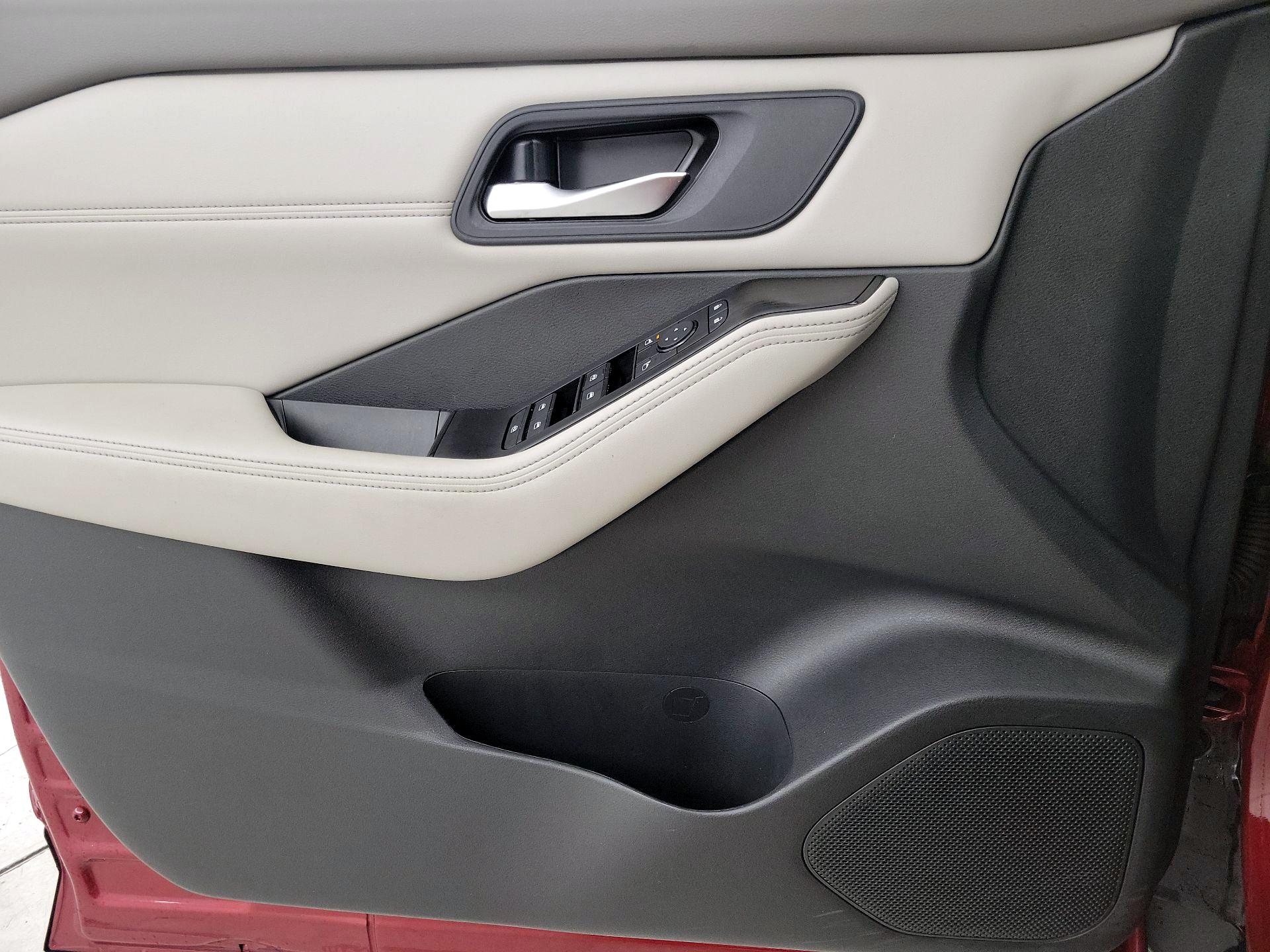 Thumbnail: 2023 Nissan Rogue - 12