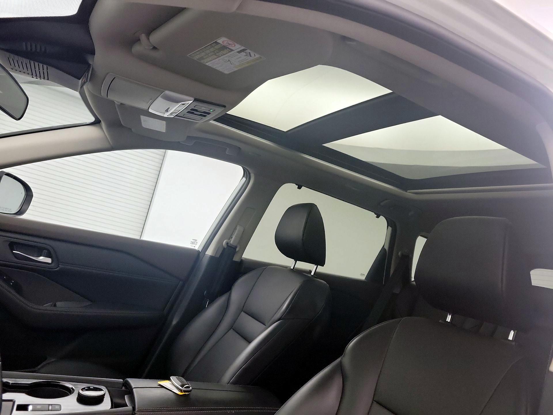 Thumbnail: 2023 Nissan Rogue - 17