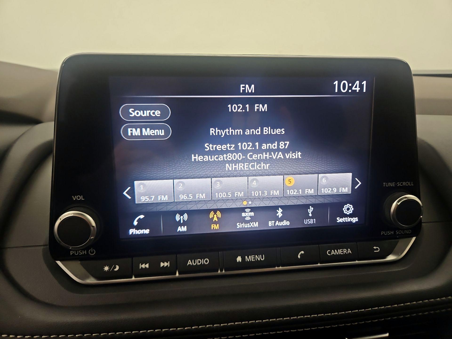 Thumbnail: 2022 Nissan Rogue - 15