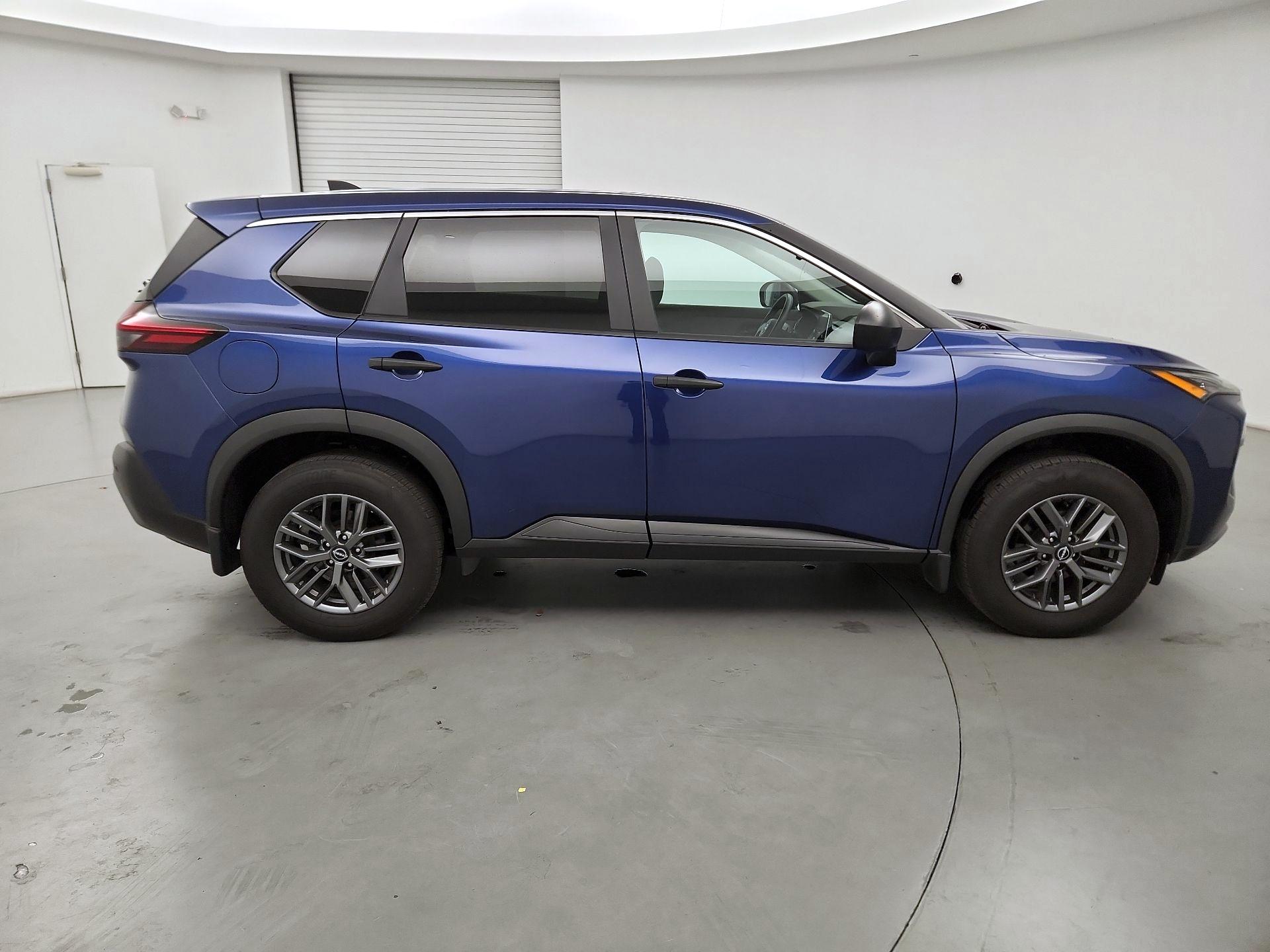 Thumbnail: 2023 Nissan Rogue - 4