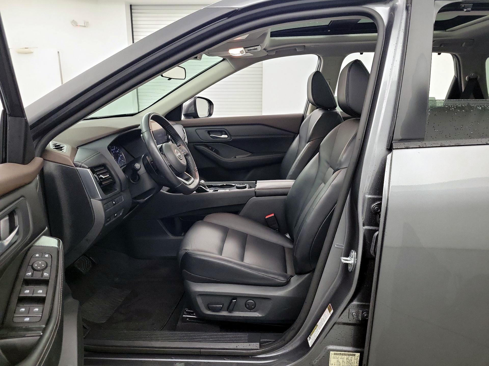 Thumbnail: 2022 Nissan Rogue - 9