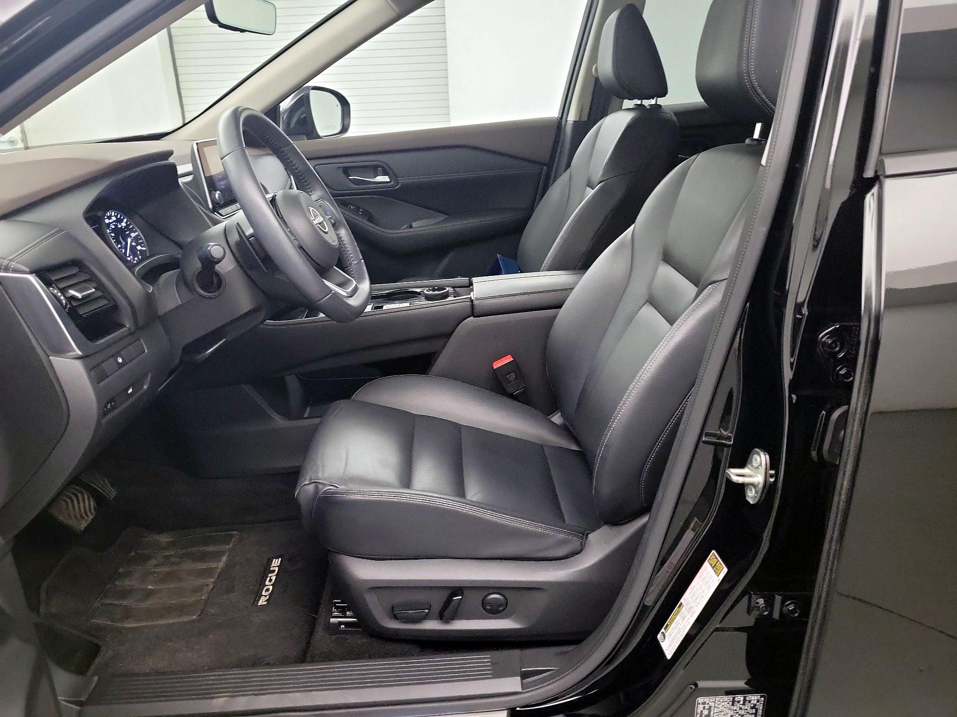 Thumbnail: 2023 Nissan Rogue - 9