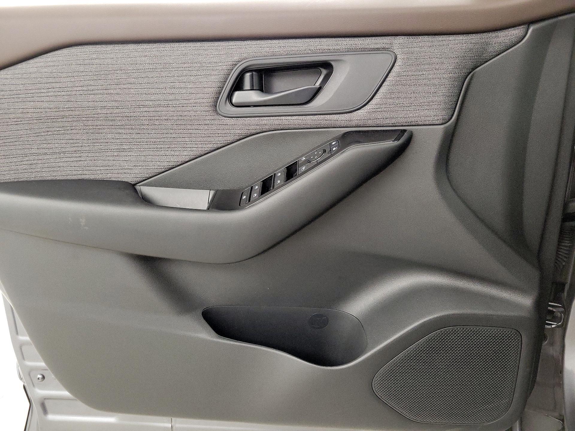 Thumbnail: 2023 Nissan Rogue - 12