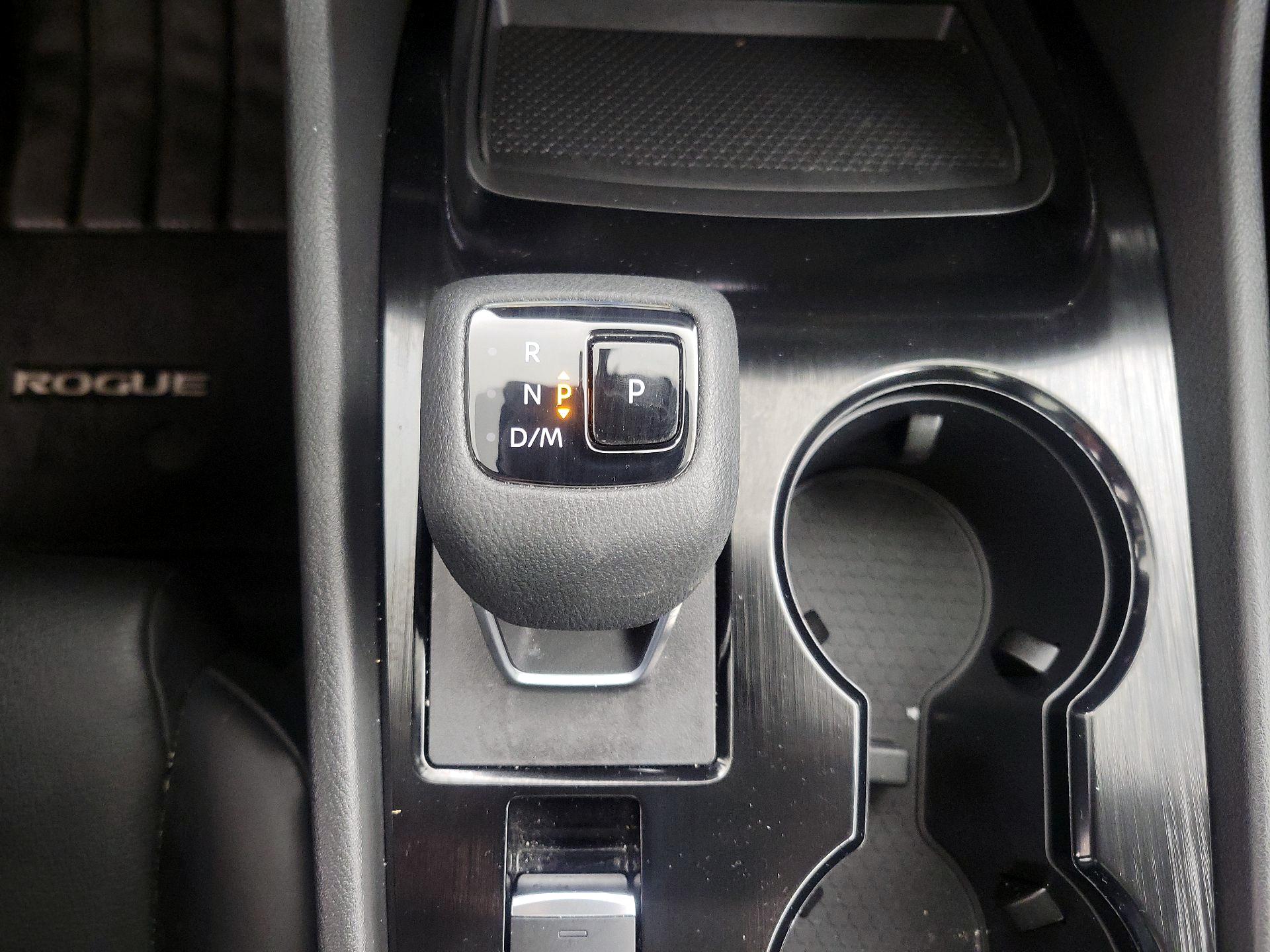 Thumbnail: 2022 Nissan Rogue - 17