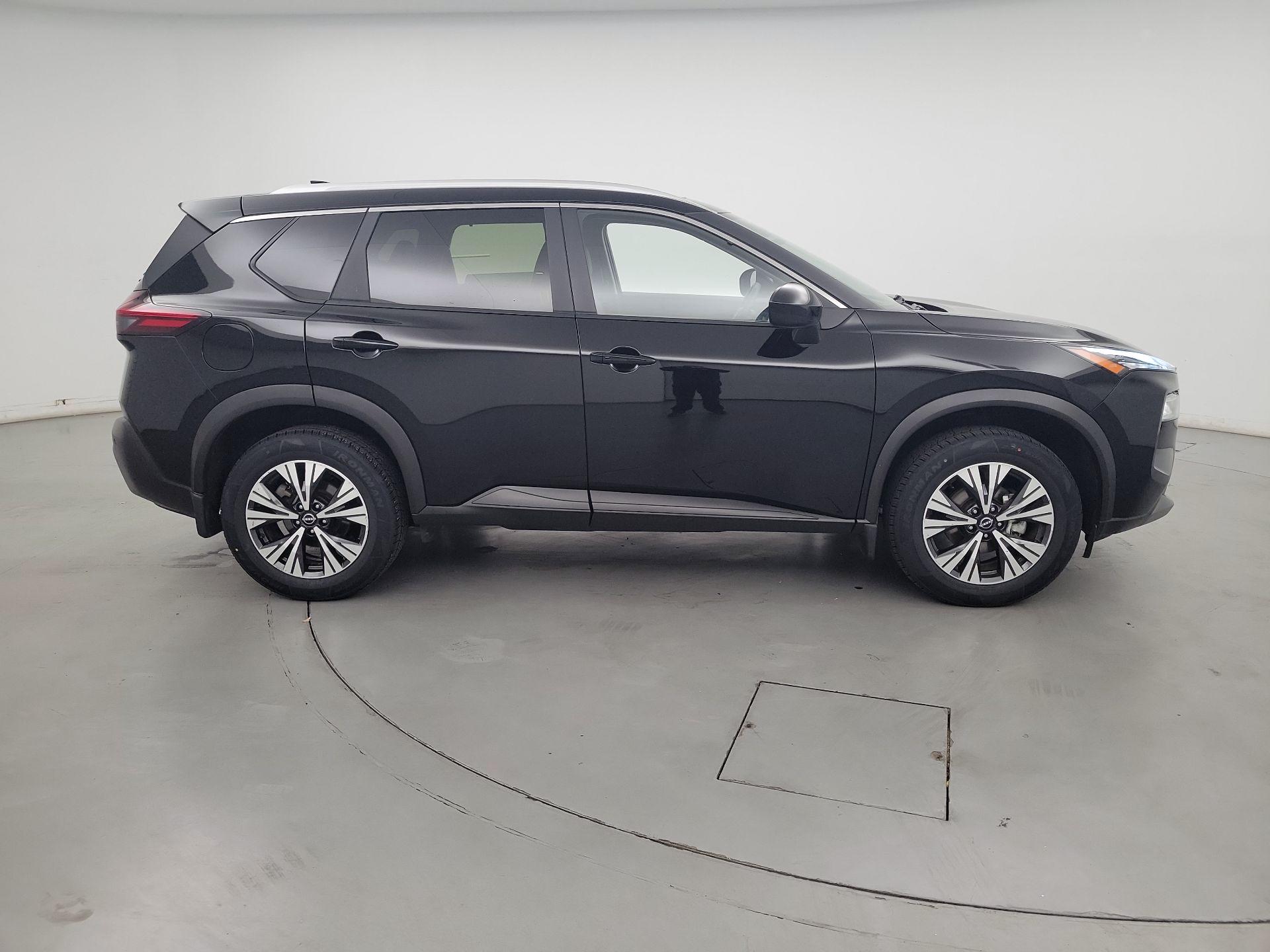 Thumbnail: 2023 Nissan Rogue - 4