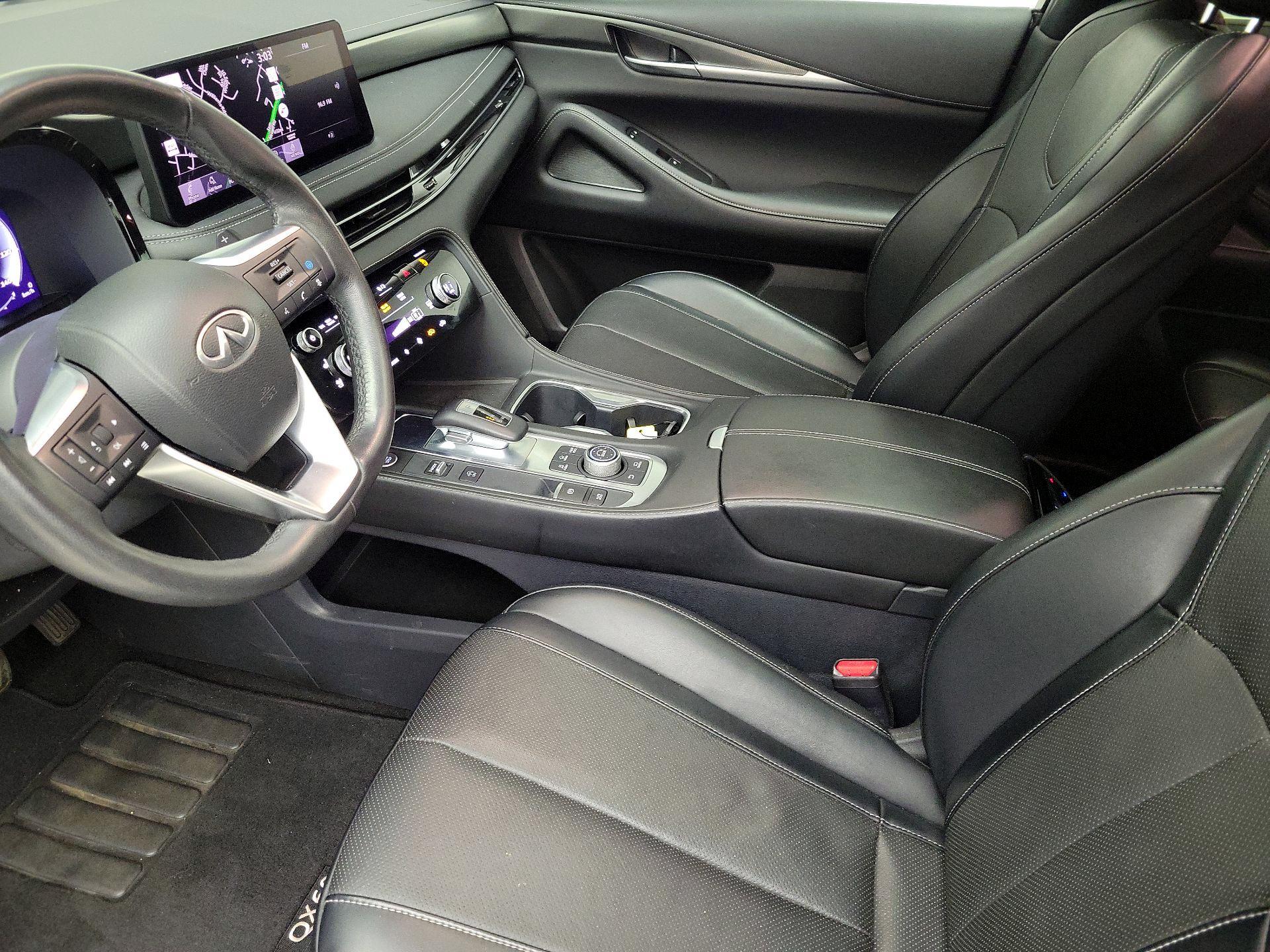 Thumbnail: 2023 INFINITI QX60 - 11