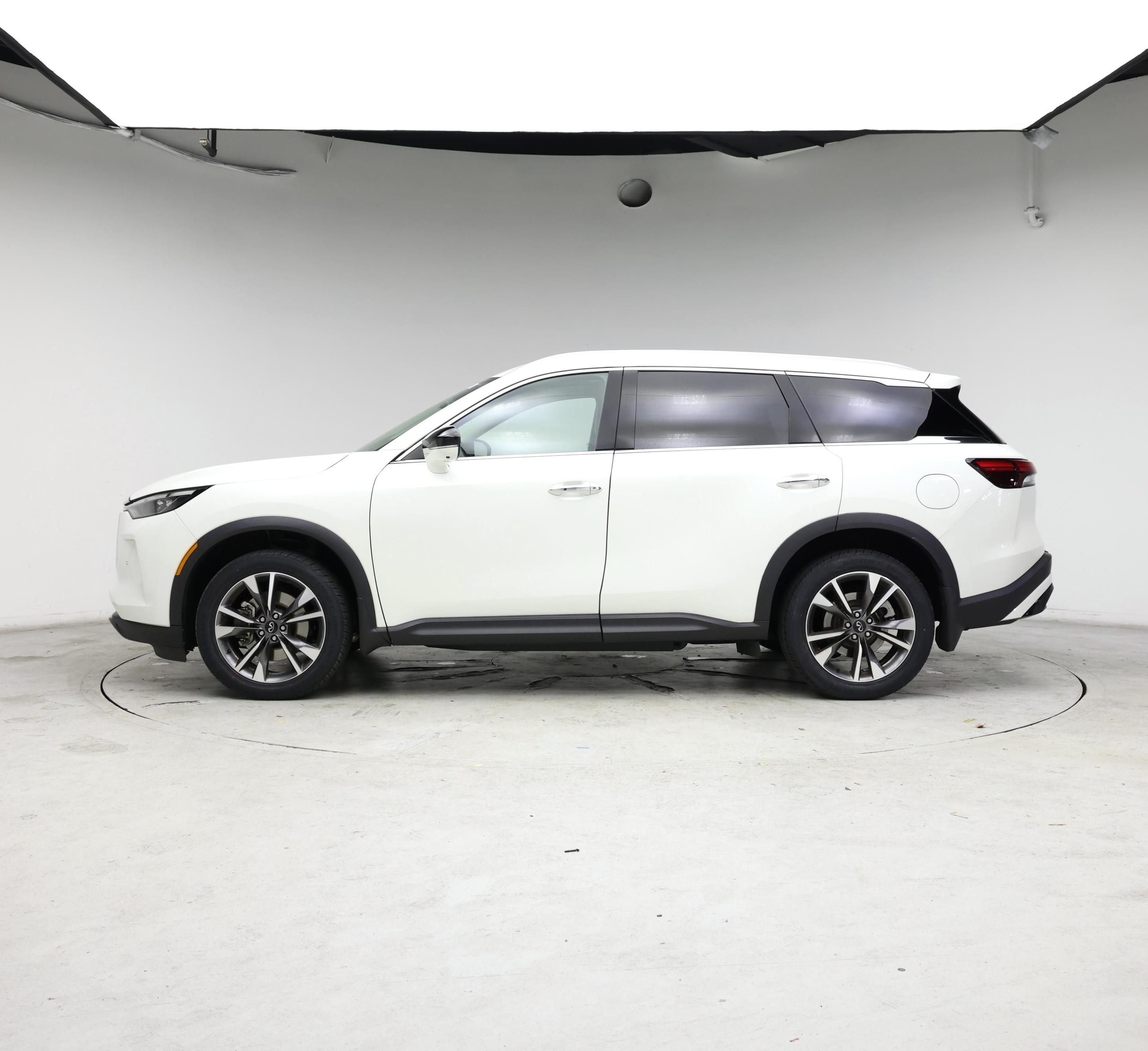 Thumbnail: 2023 INFINITI QX60 - 3