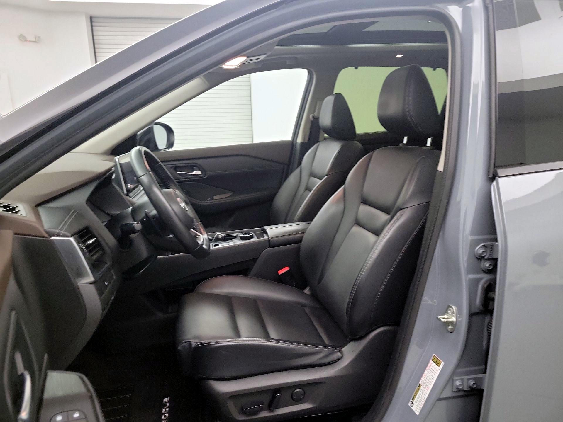 Thumbnail: 2023 Nissan Rogue - 9