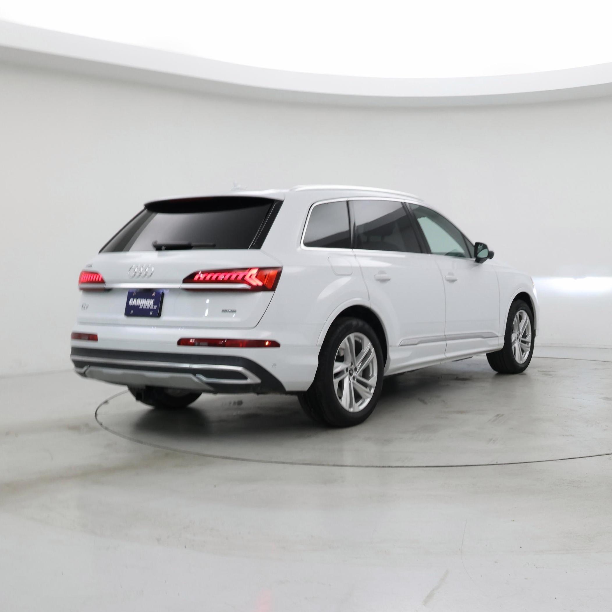 Thumbnail: 2022 Audi Q7 - 8
